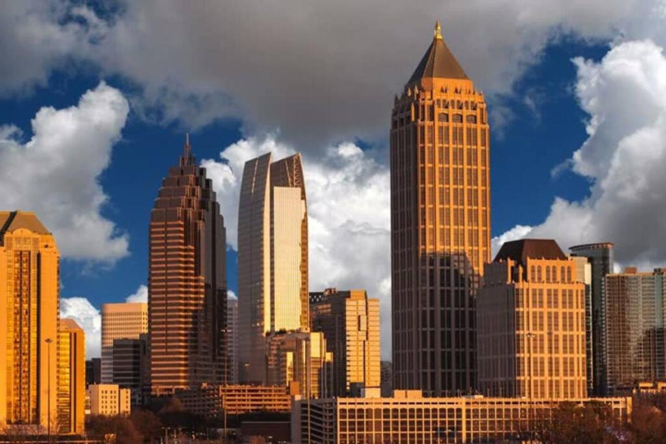Downtown 1 Bedroom High Rise Condo With Balcony view 3
