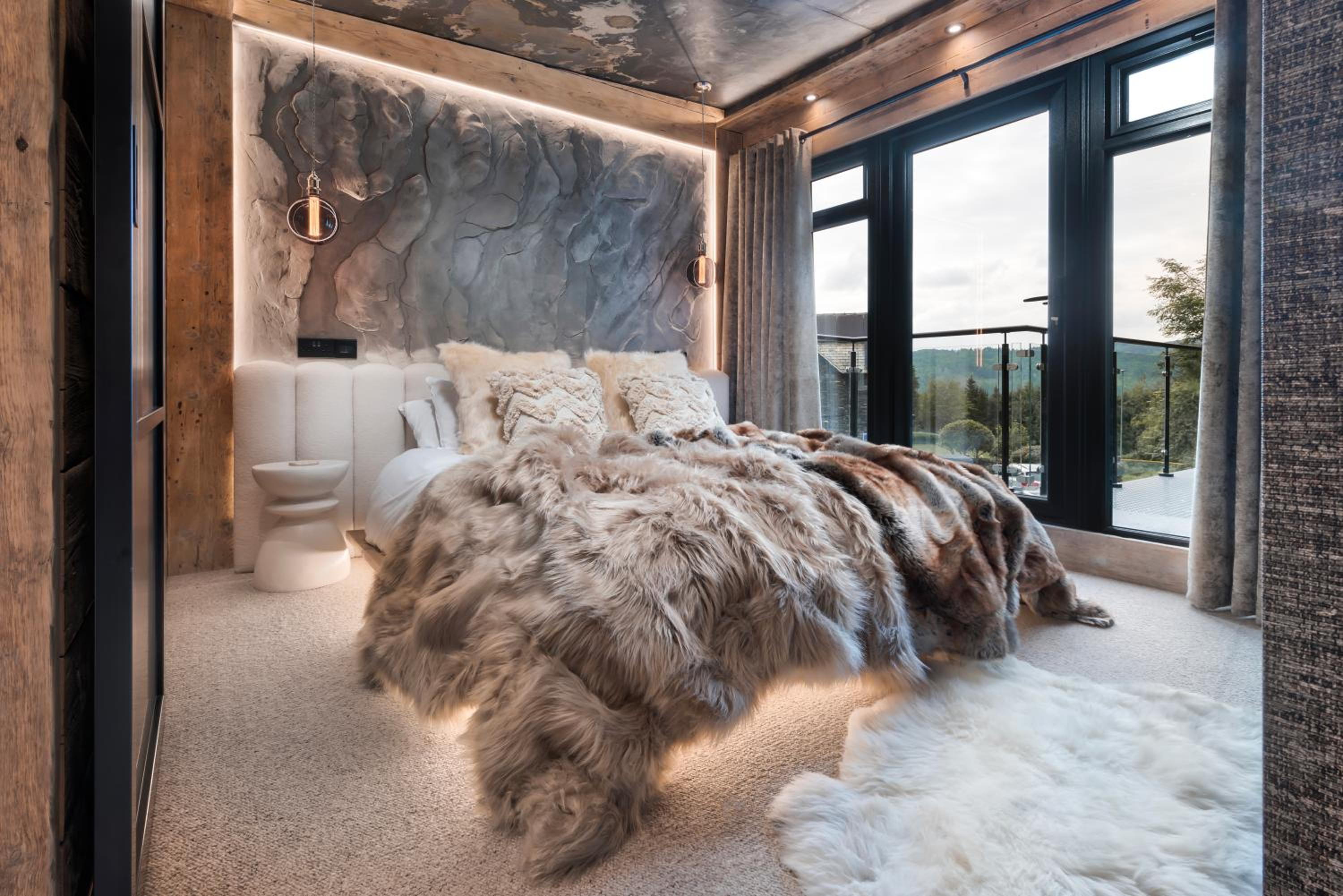 The Hideaway at Longtail - Ridgestone view 4