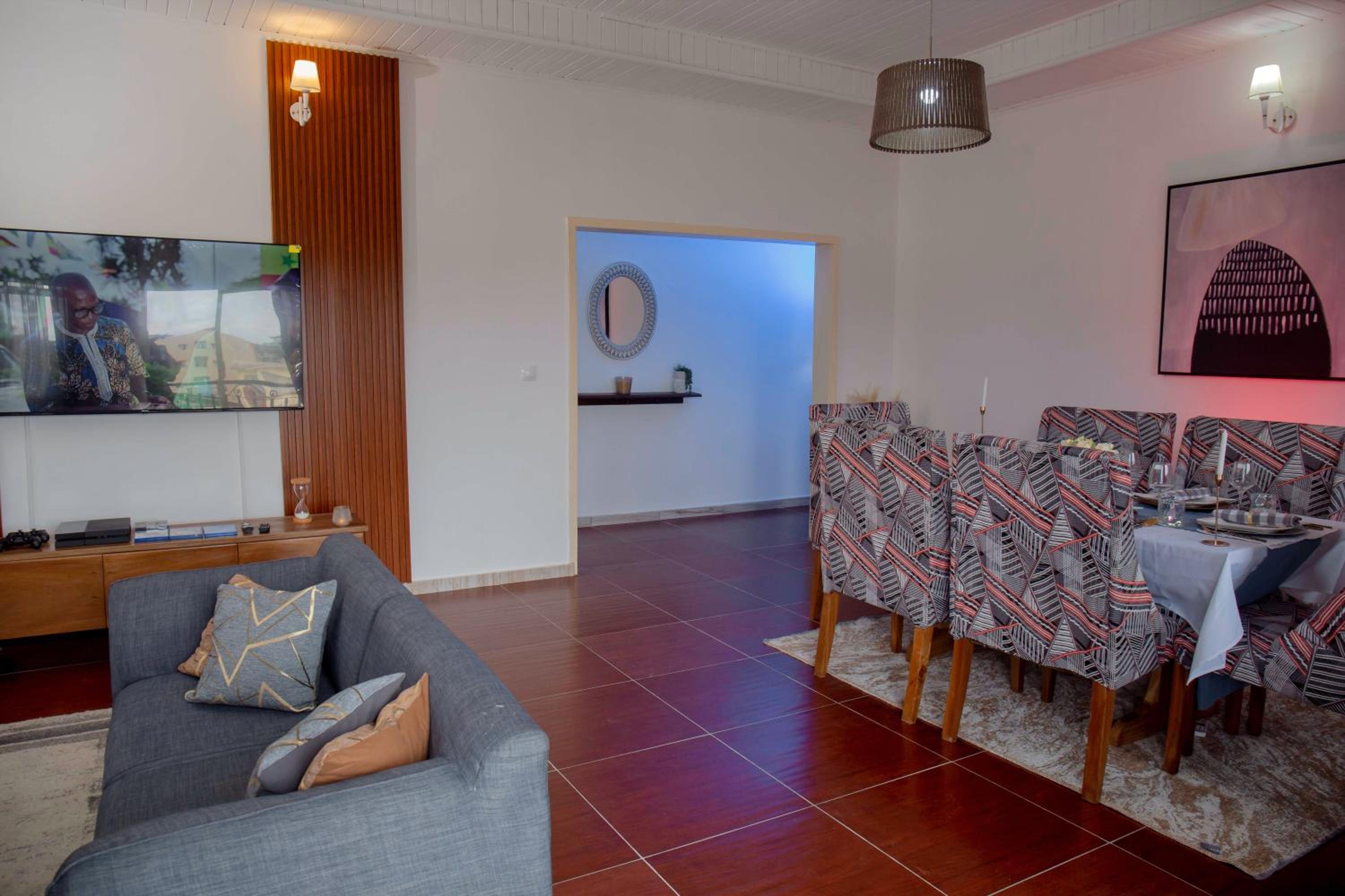 PS5- Free WiFi - washing machine -Free Netflix-canalsat-PS4