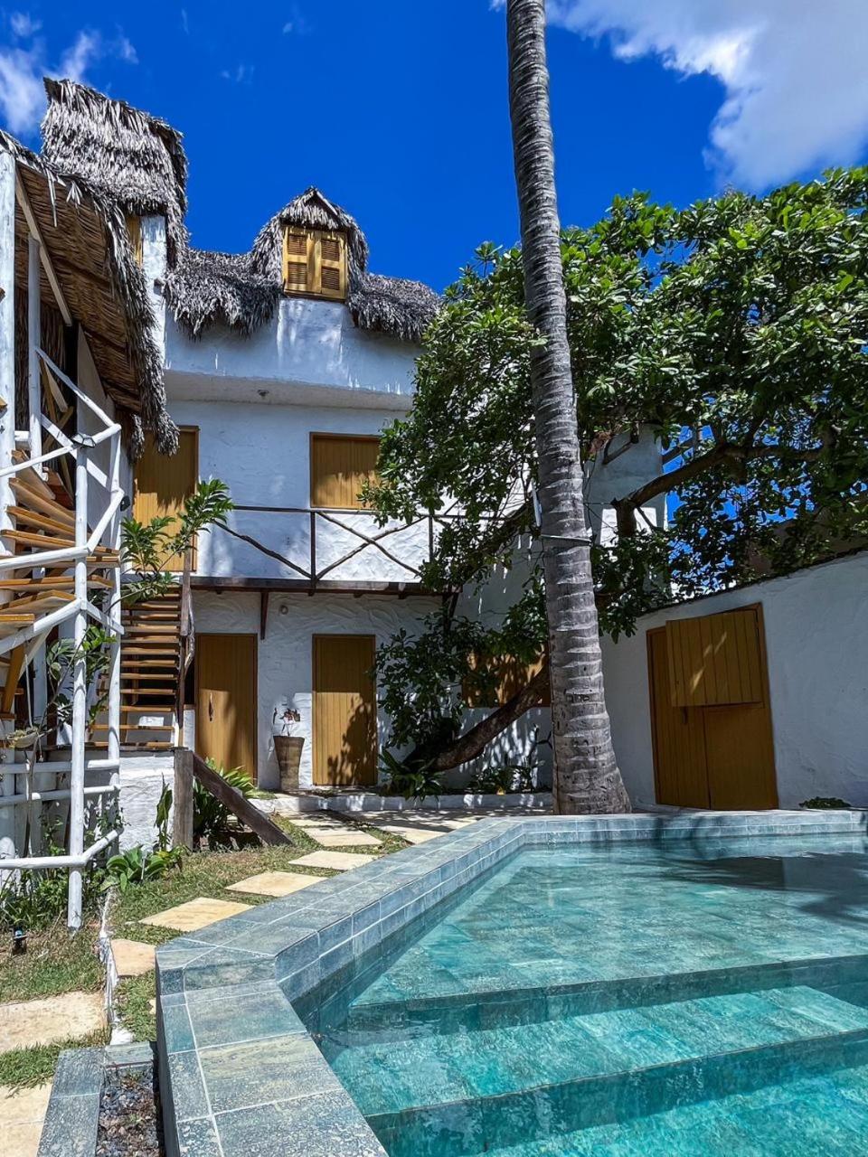 DuMangue Kite House