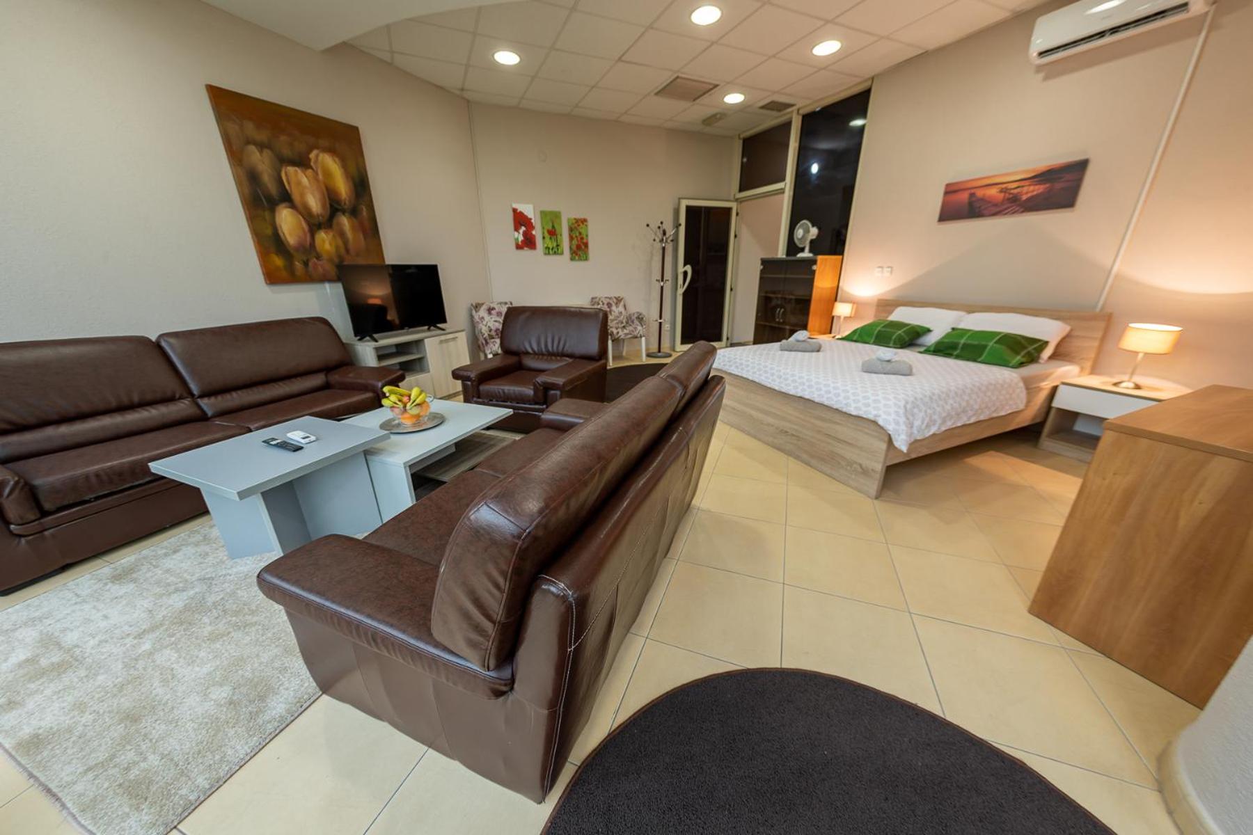 Aura Central Apartment