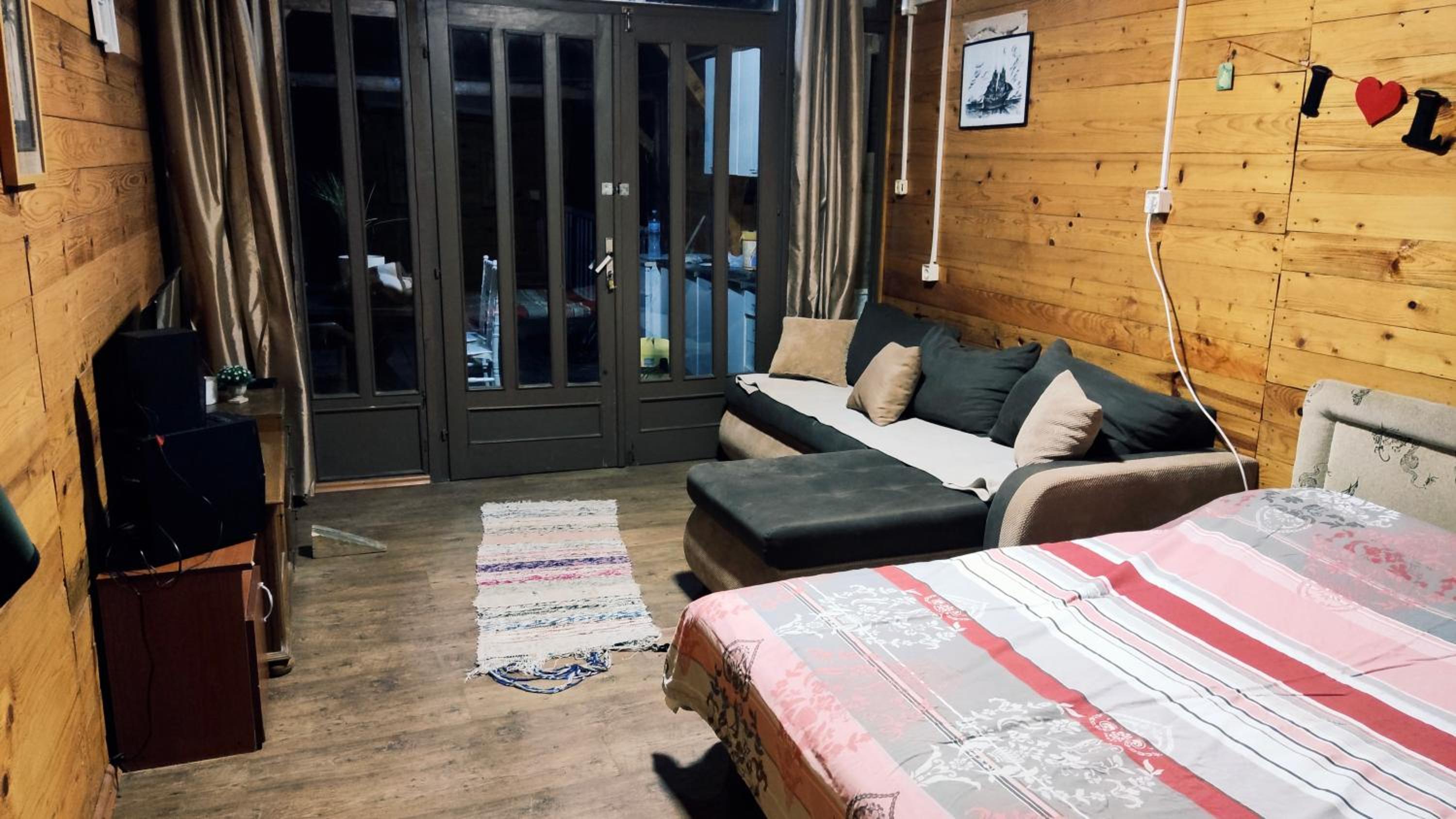Sidro river house