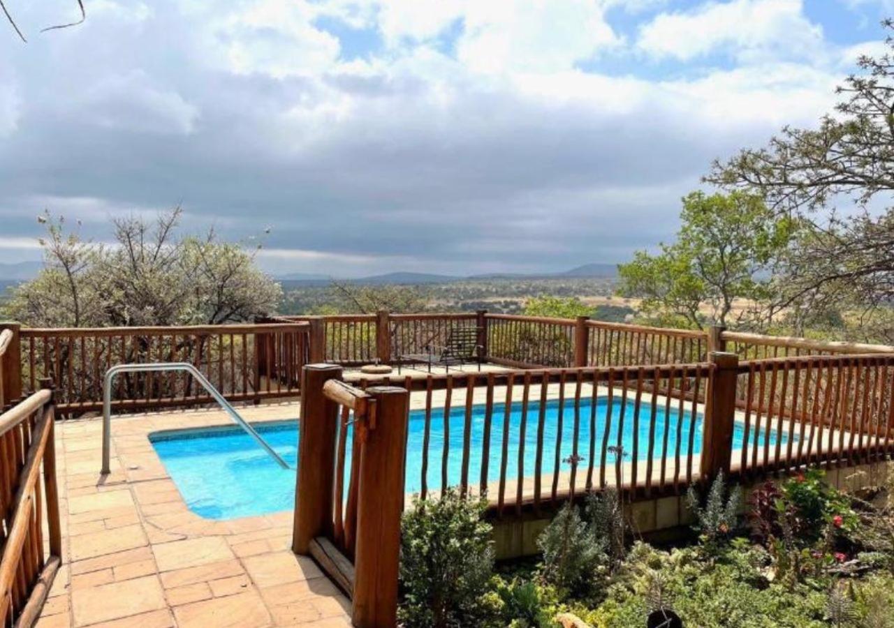 205 Zebula 4 Bedroom with 2 bedroom Cottage view 5