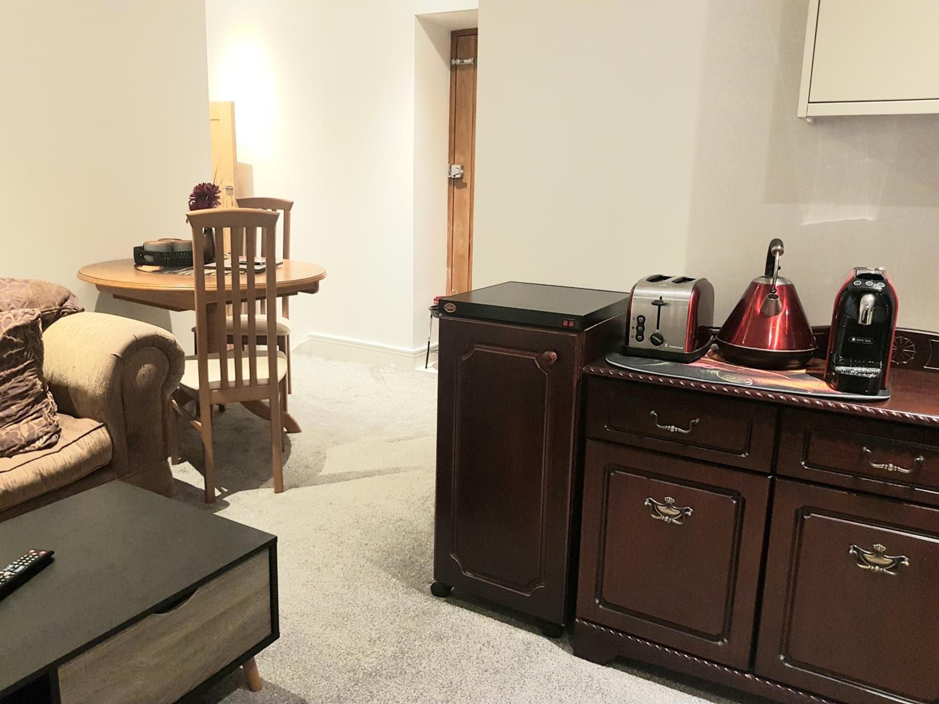 De-Vollard Cottage, Cozy Countryside Cottage Retreat