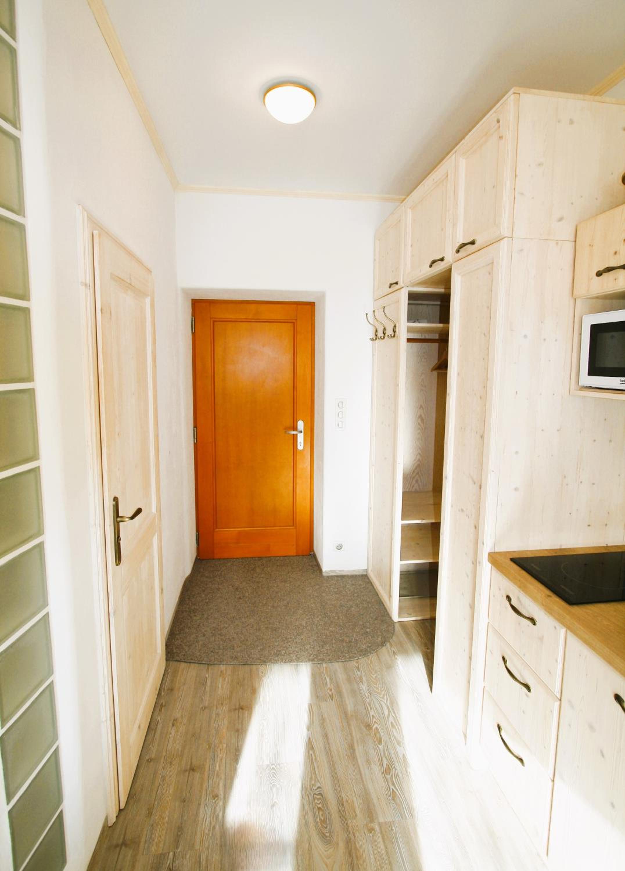 Červený Stylový Apartmán 3 km od Malé Skály