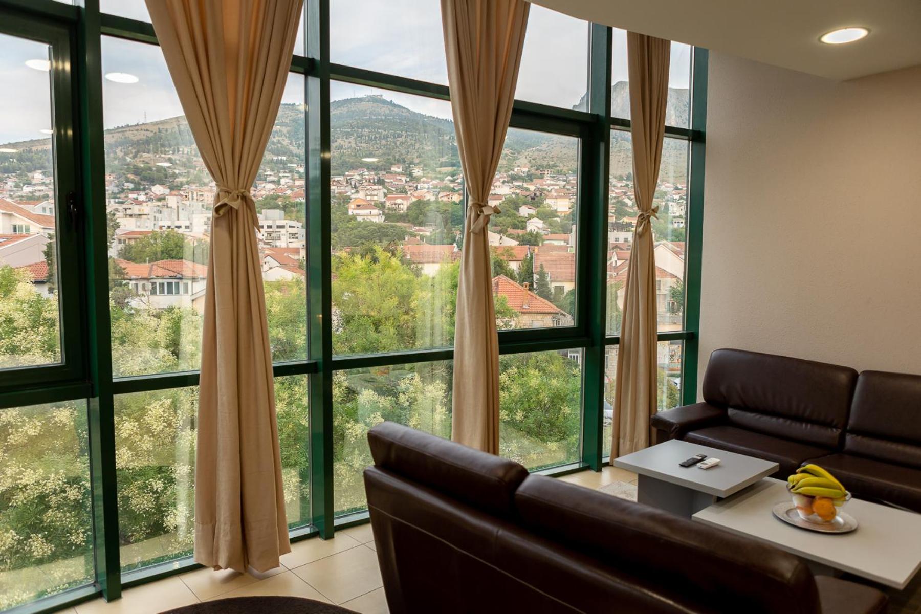 Aura Central Apartment