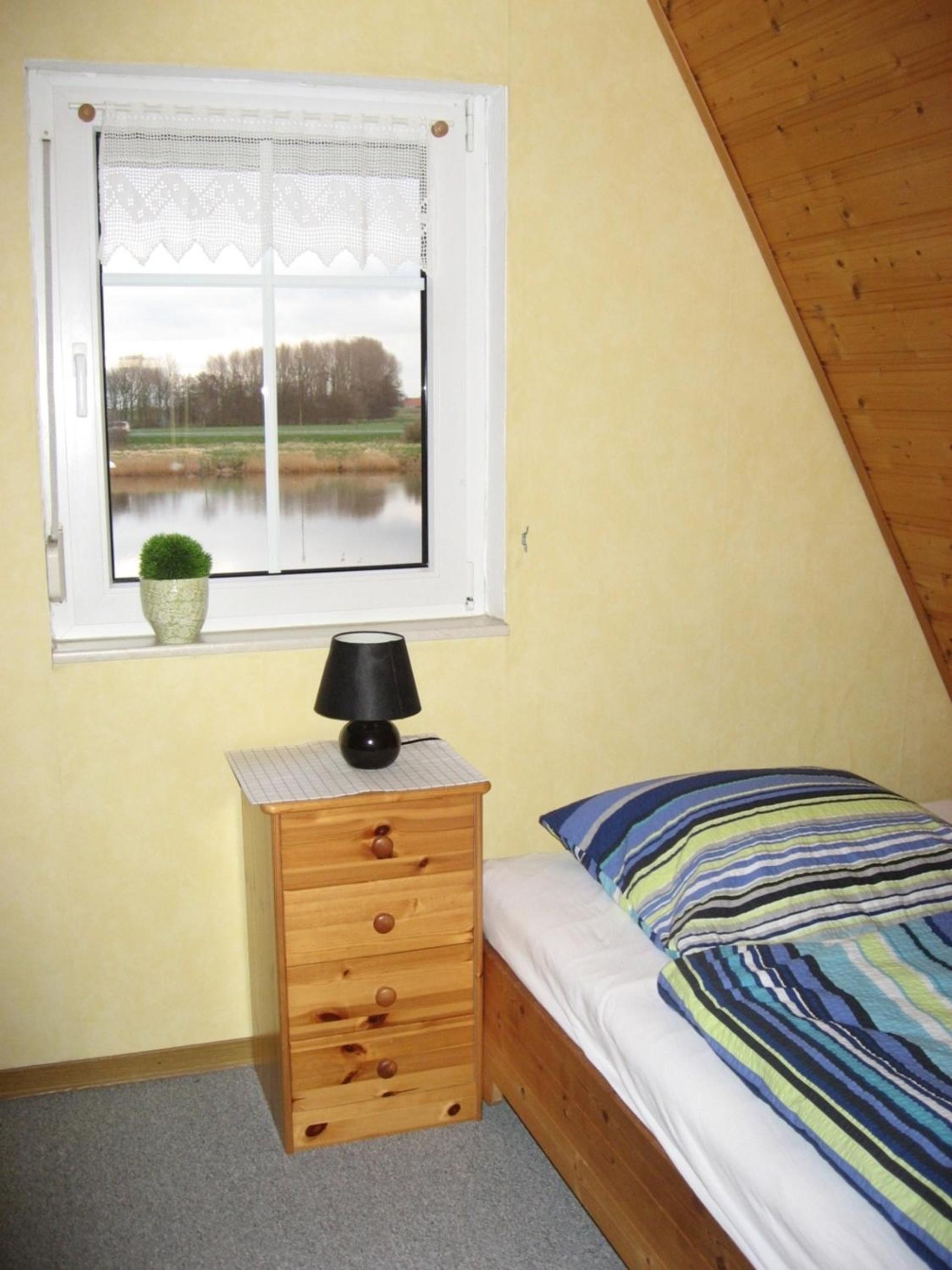 Grietje II blaues Haus rechts