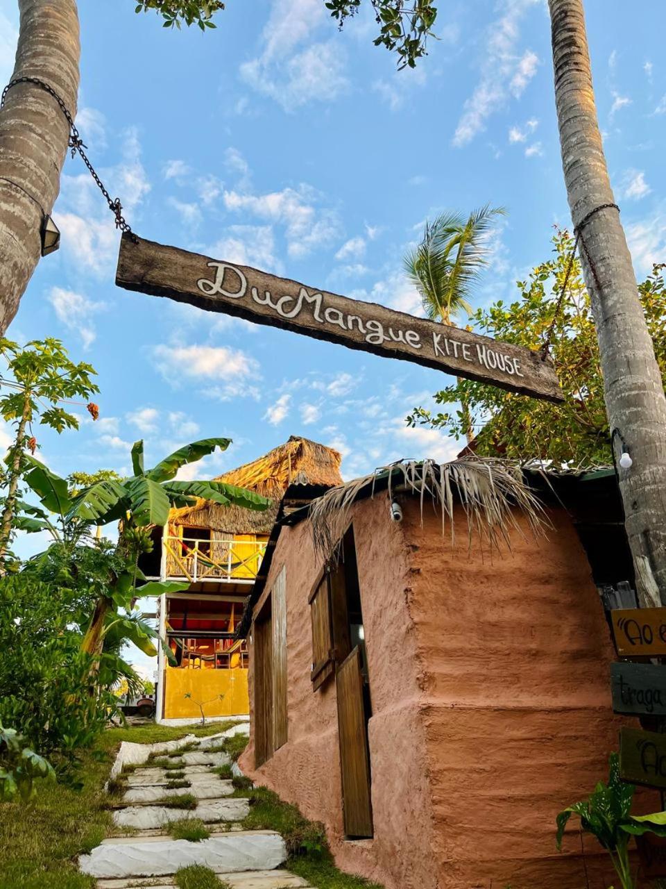 DuMangue Kite House