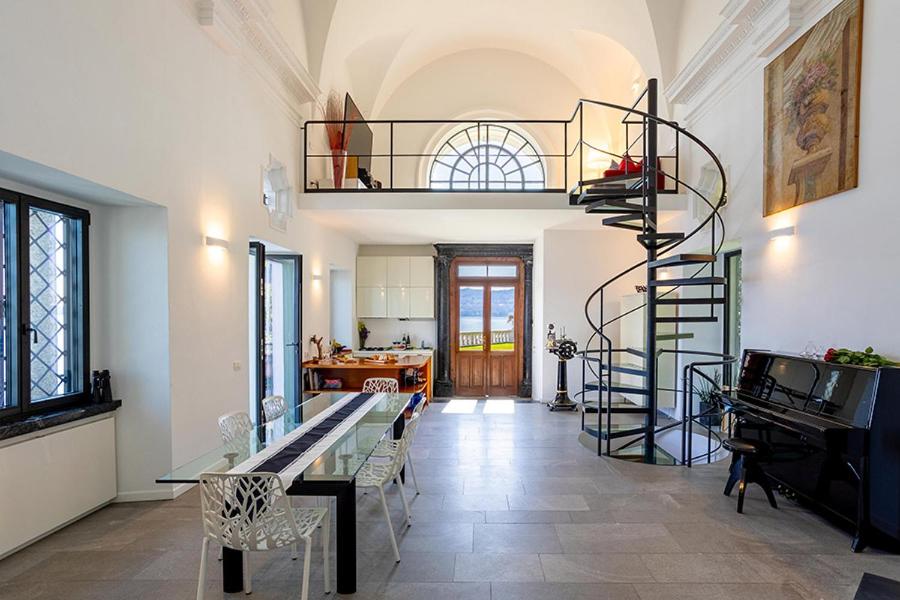 On the Lake Unique Luxury Villa Lake Maggiore
