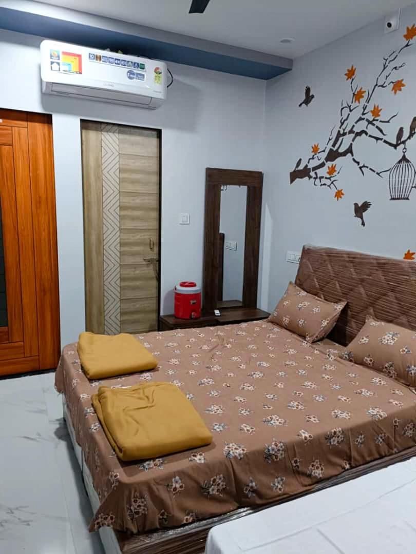 Naramada Homestay Rooms view 4