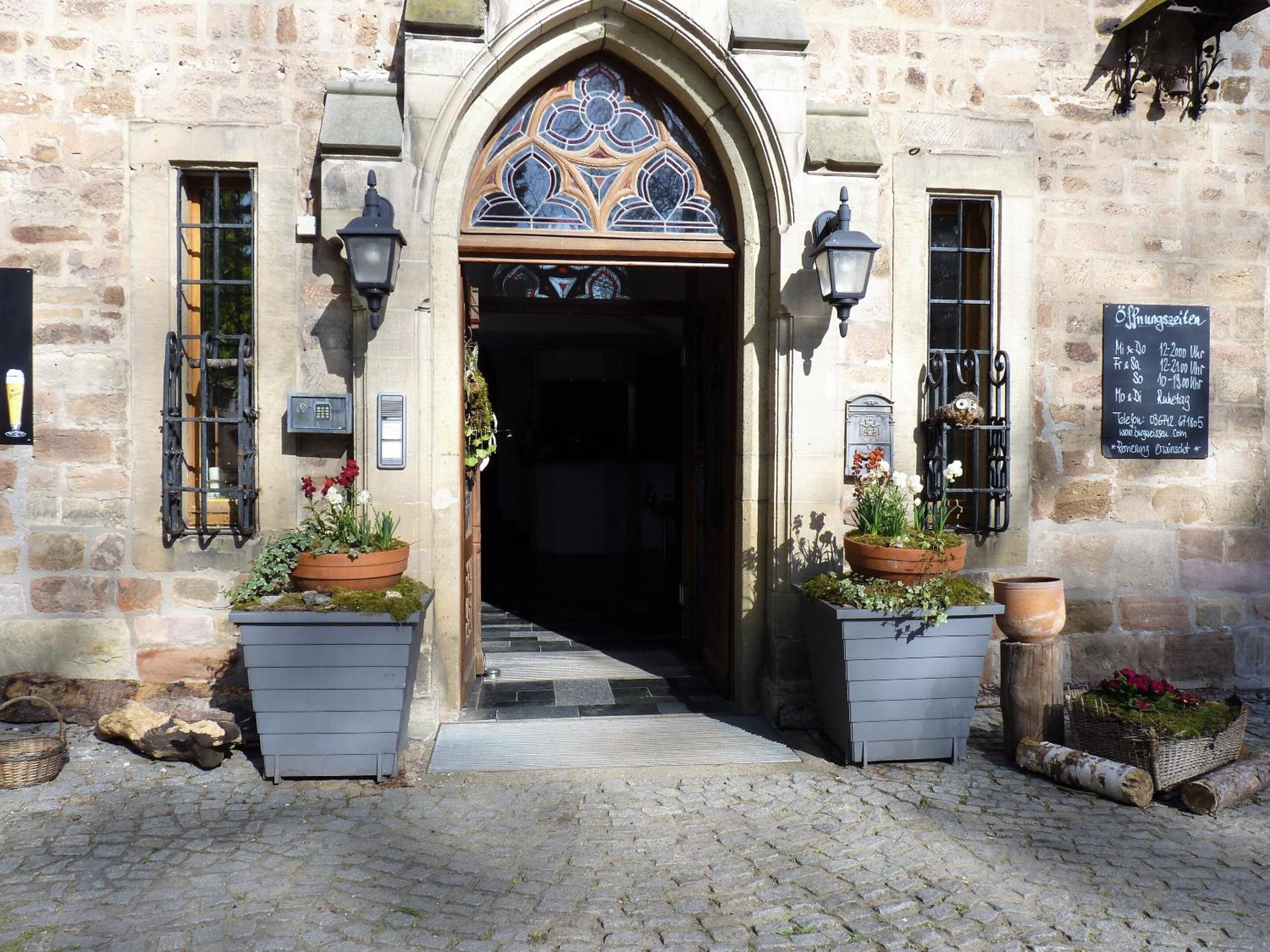 Eventlocation Mieten und Übernachten im Schloss nähe 07407 Rudolstadt