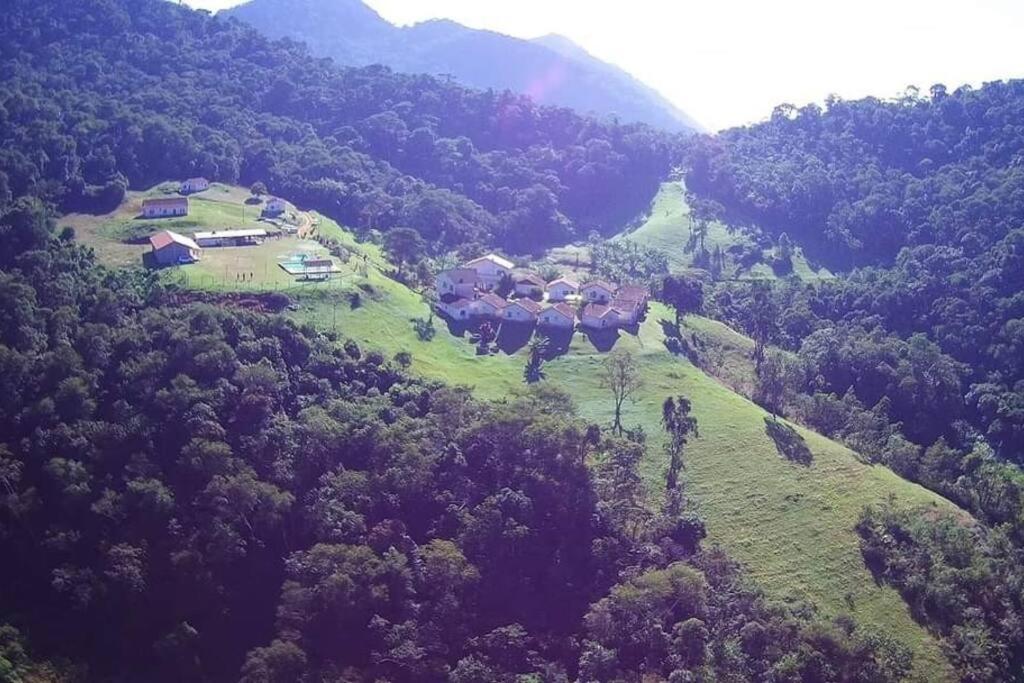 Fazenda Cantinho - chalé 2 qts reformado