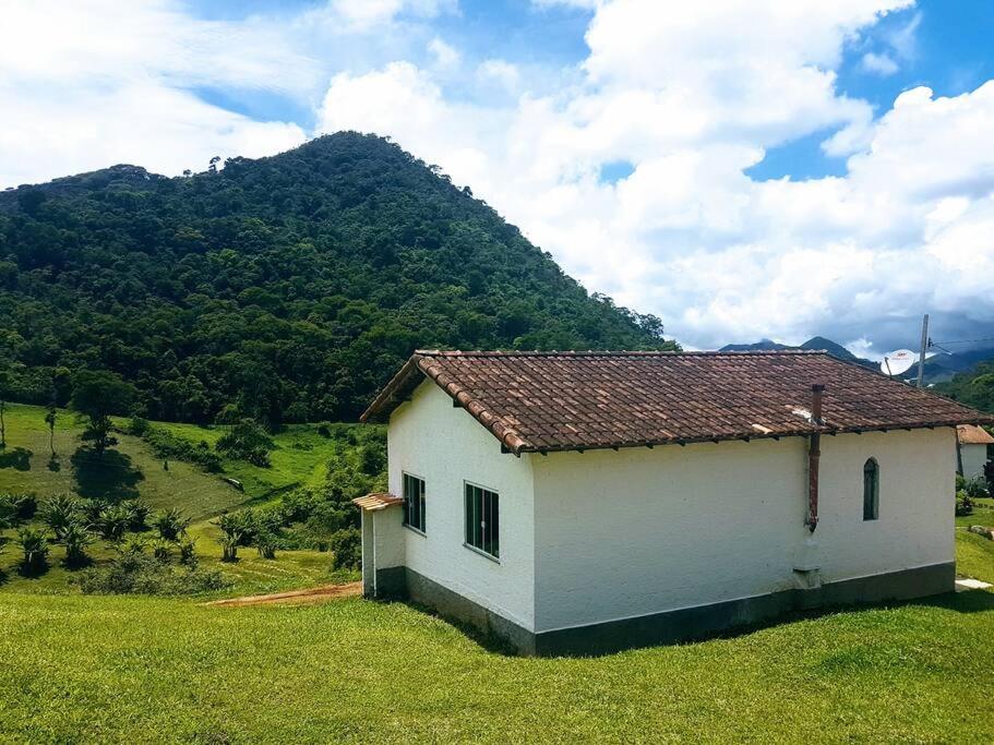Fazenda Cantinho - chalé 2 qts reformado