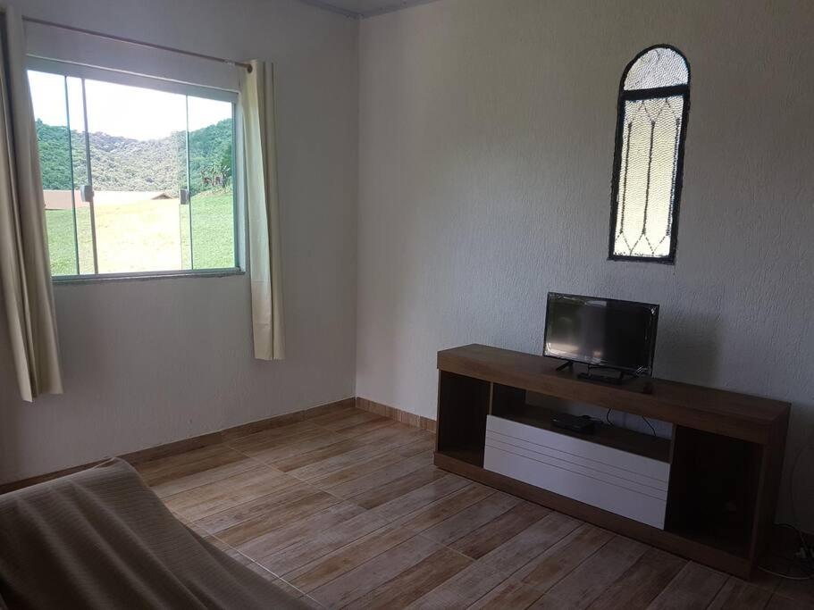 Fazenda Cantinho - chalé 2 qts reformado