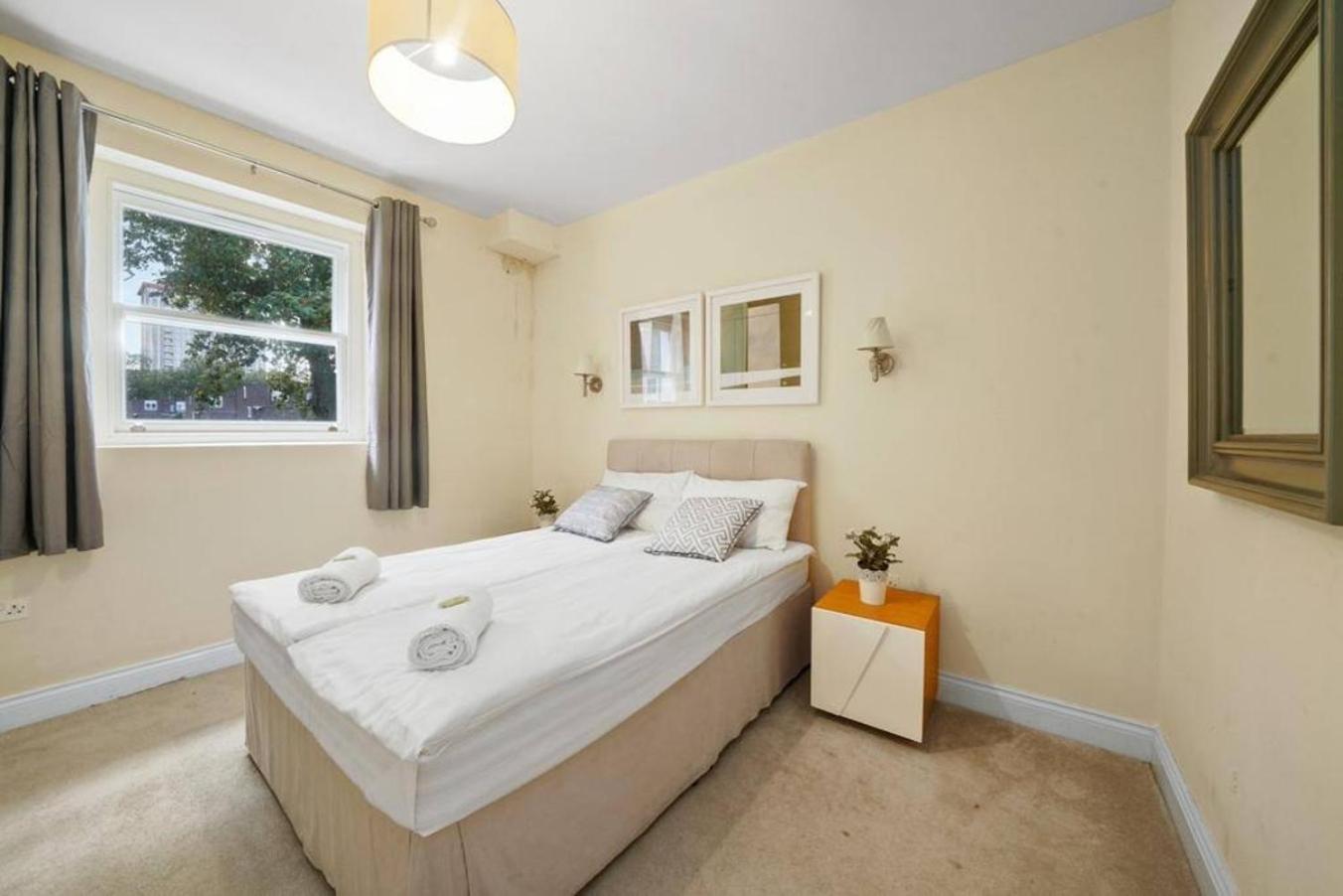 3 Bedroom Duplex Penthouse In Camden