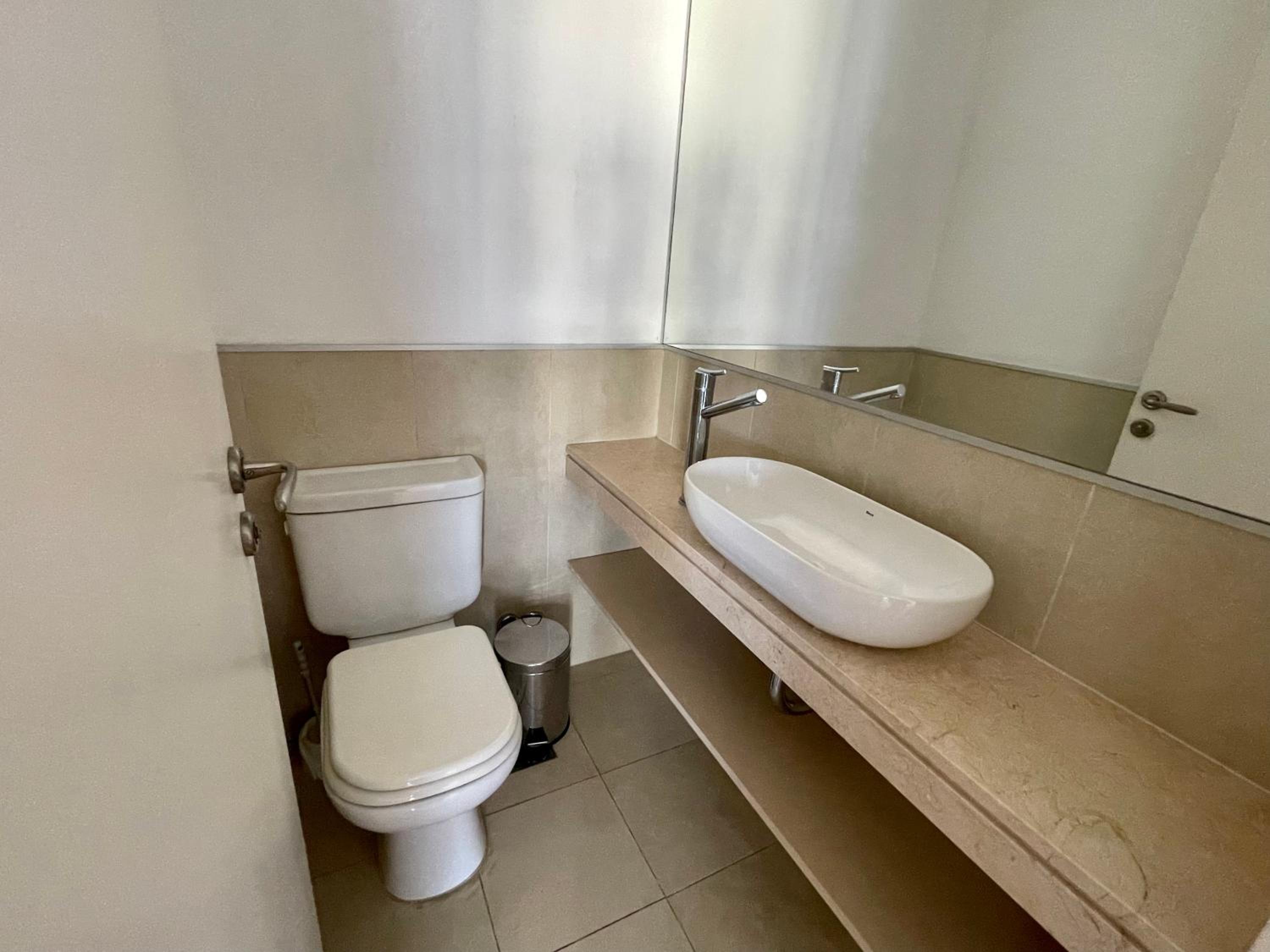 Luxury Apartment with full Amenities