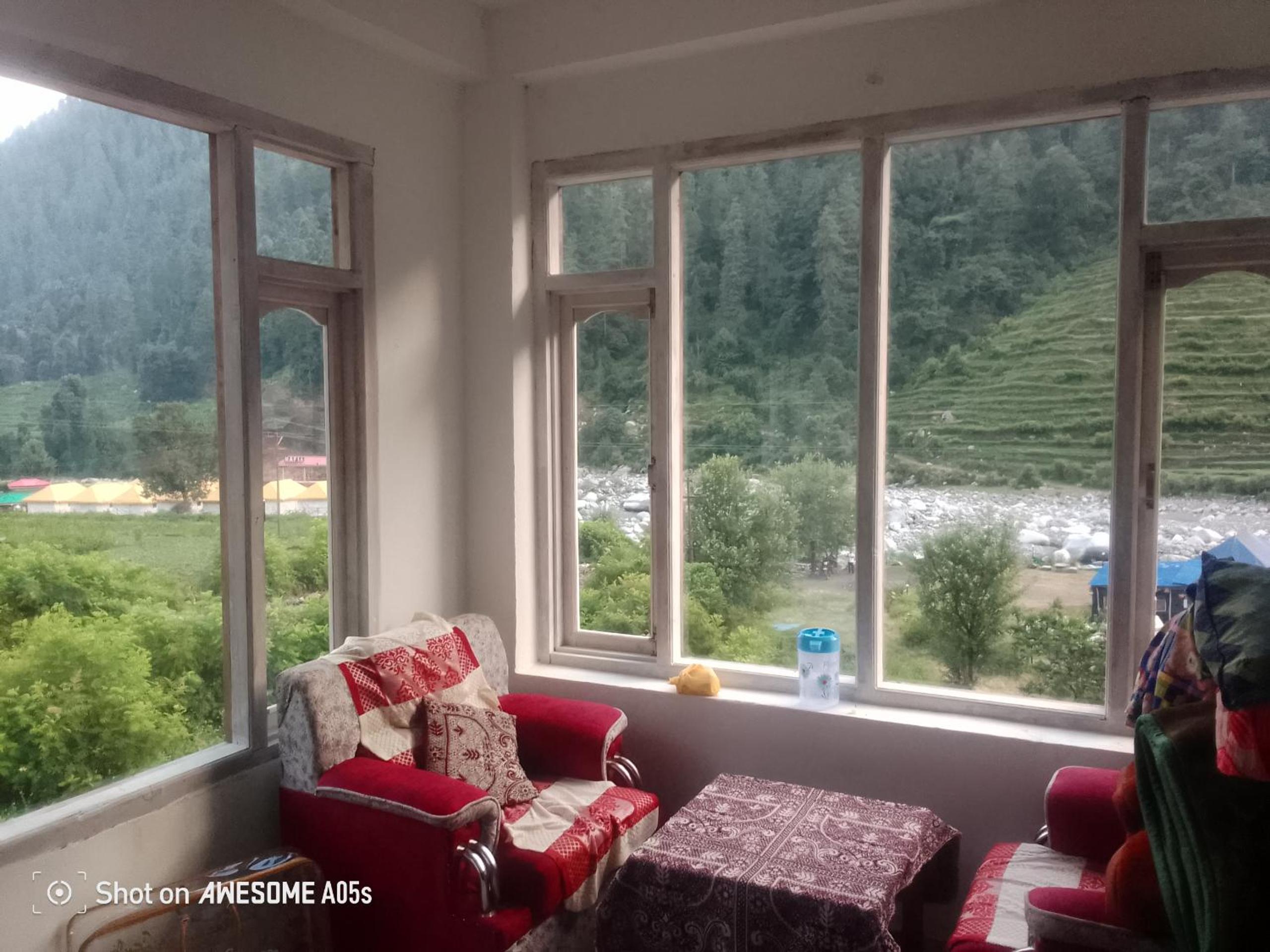 River side home stay Barot