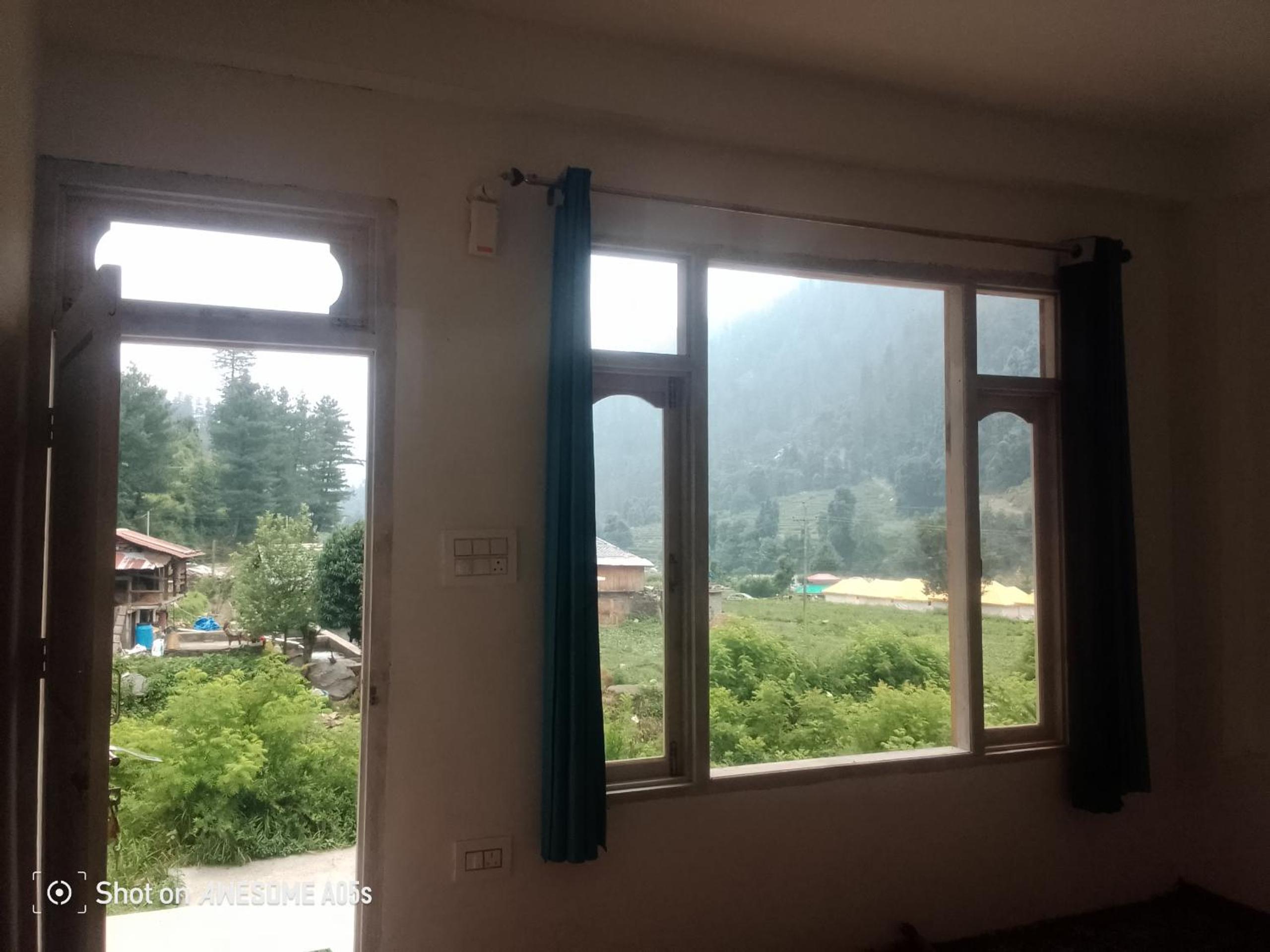 River side home stay Barot