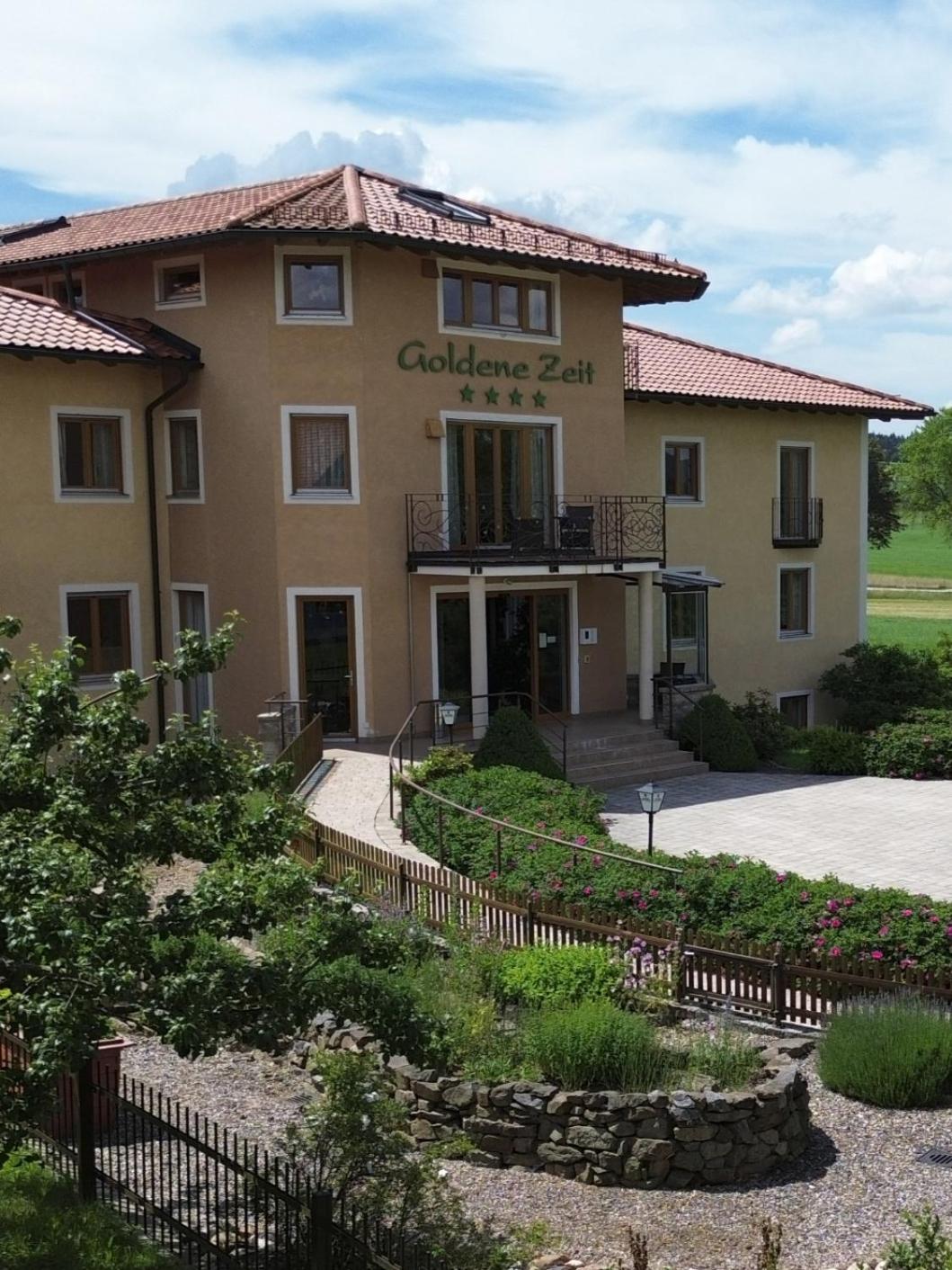 Naturhotel Goldene Zeit - Property Image 11