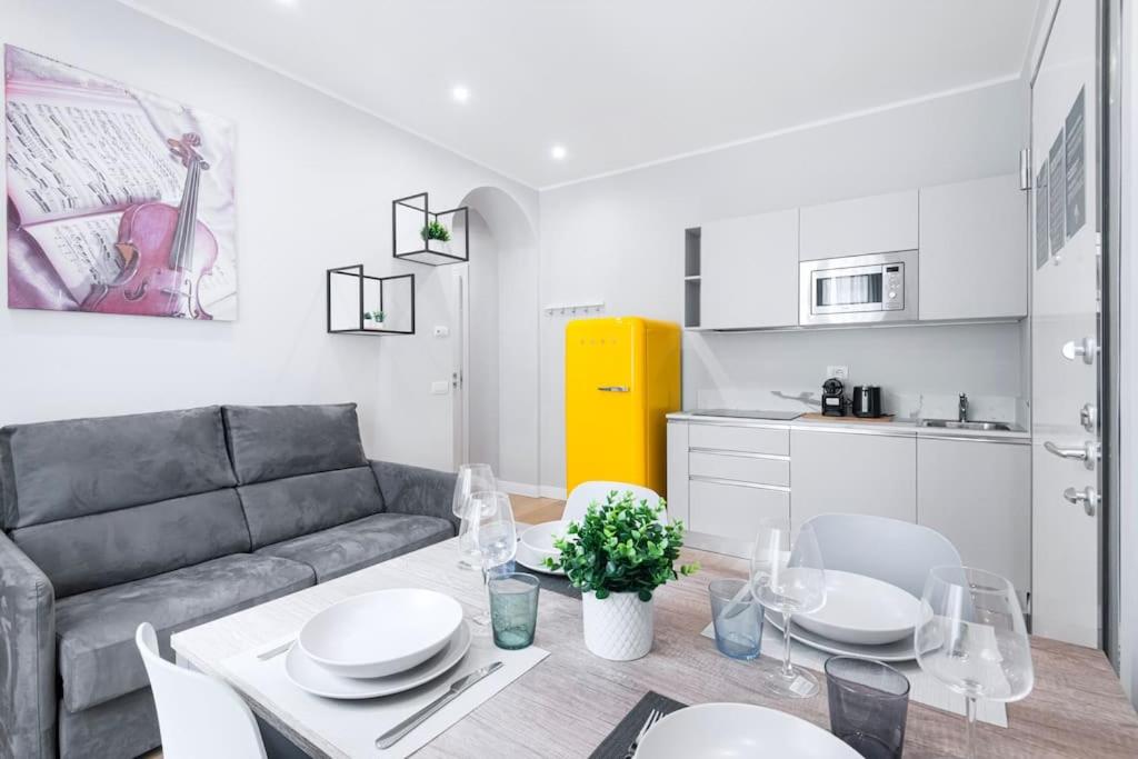 Easylife - Milano - Castaldi 32 CP3 - Porta Venezia