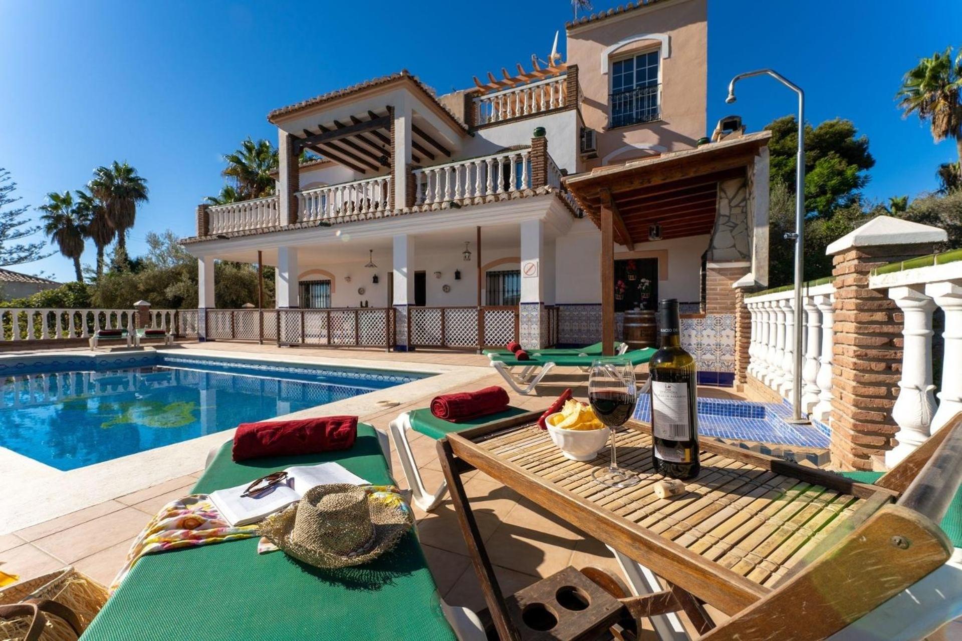 Ferienhaus mit Privatpool für 10 Personen ca 280 qm in Nerja, Andalusien Costa del Sol view 2