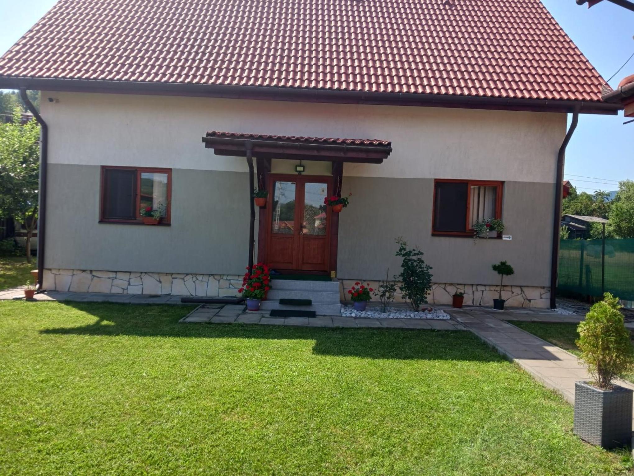 Photo 37