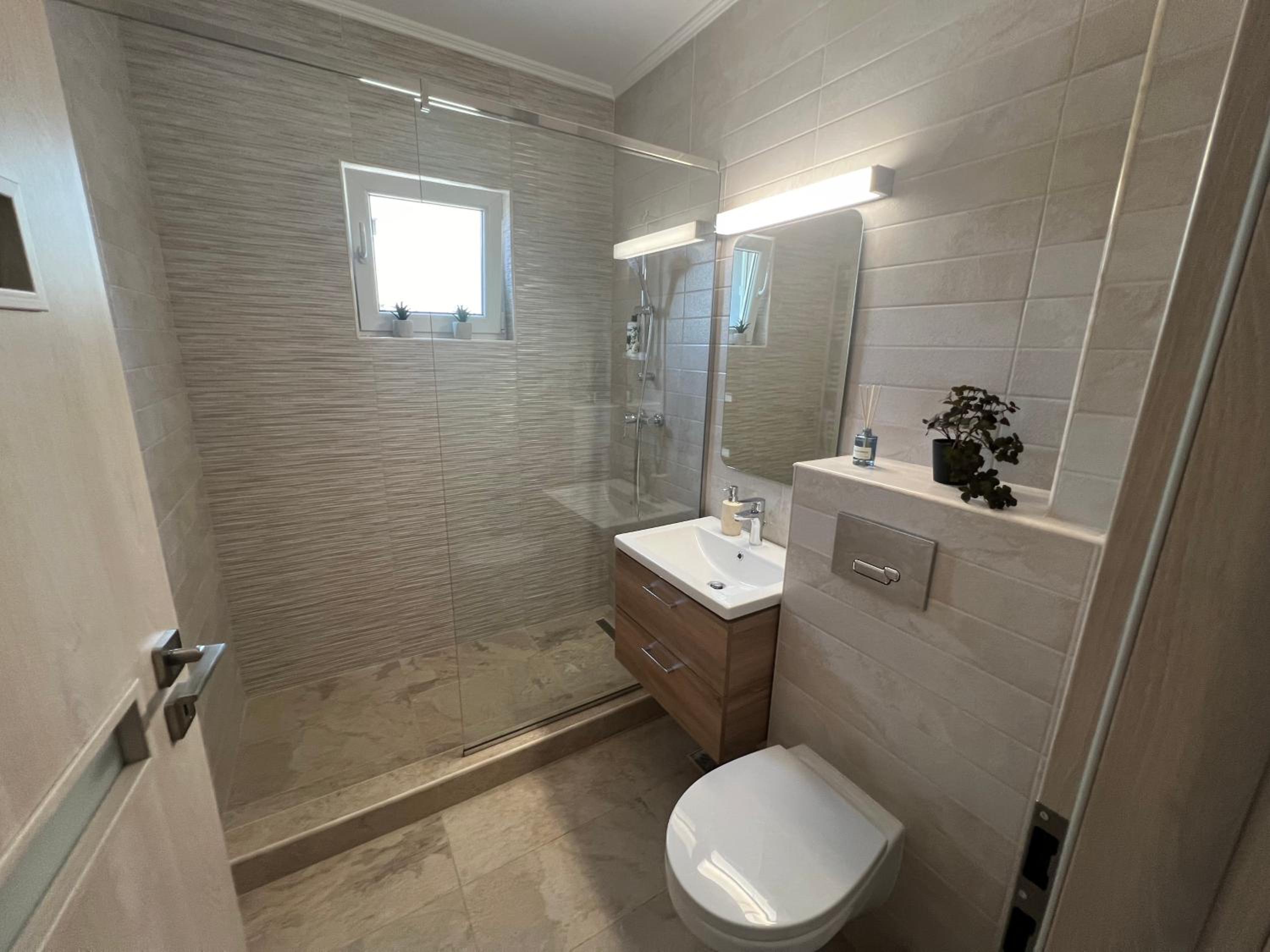 Tomis Plus Apartament