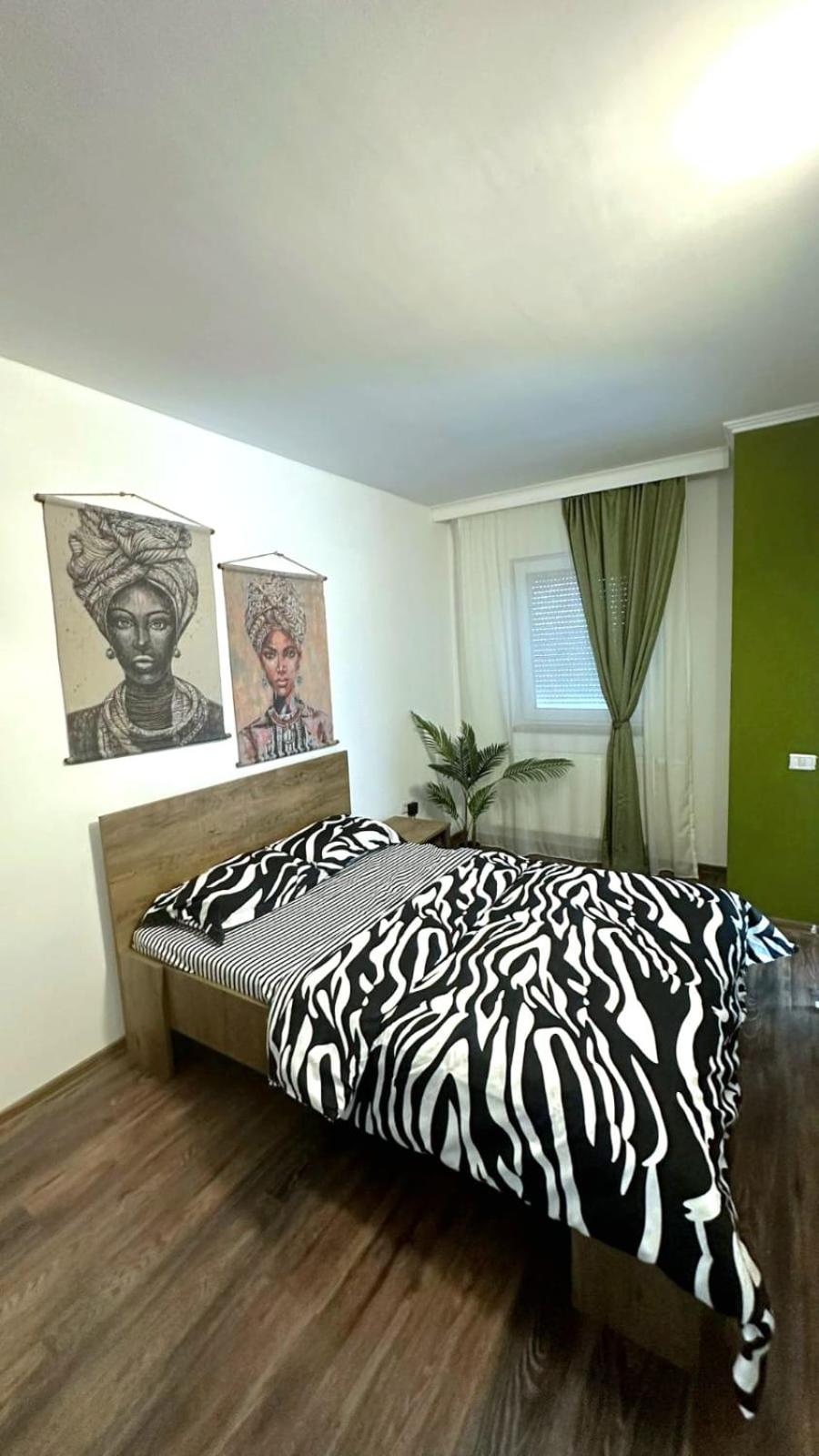 Minimalist Apartment Ioşia Oneştilor view 5