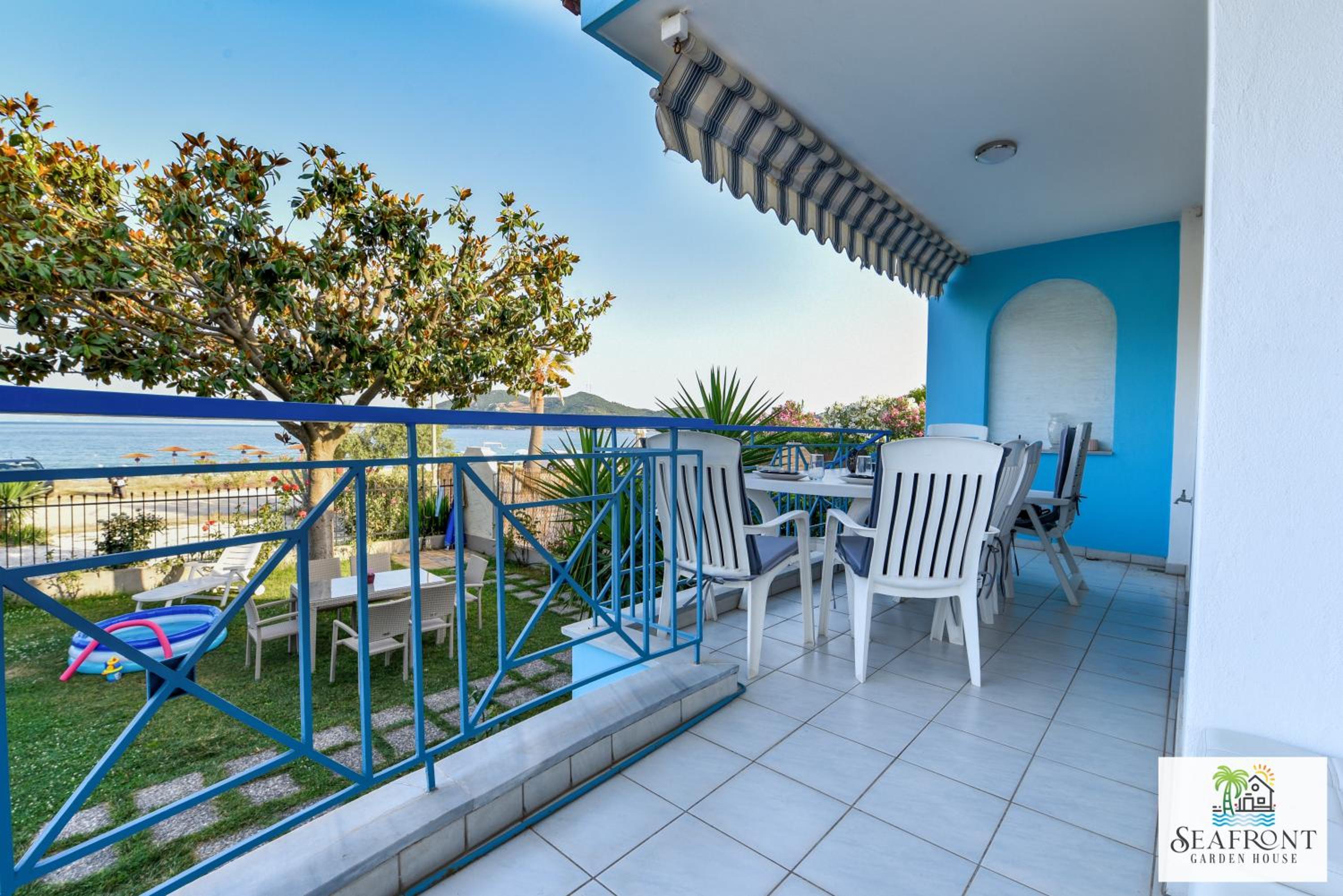 Villa SeafrontGardenHouse