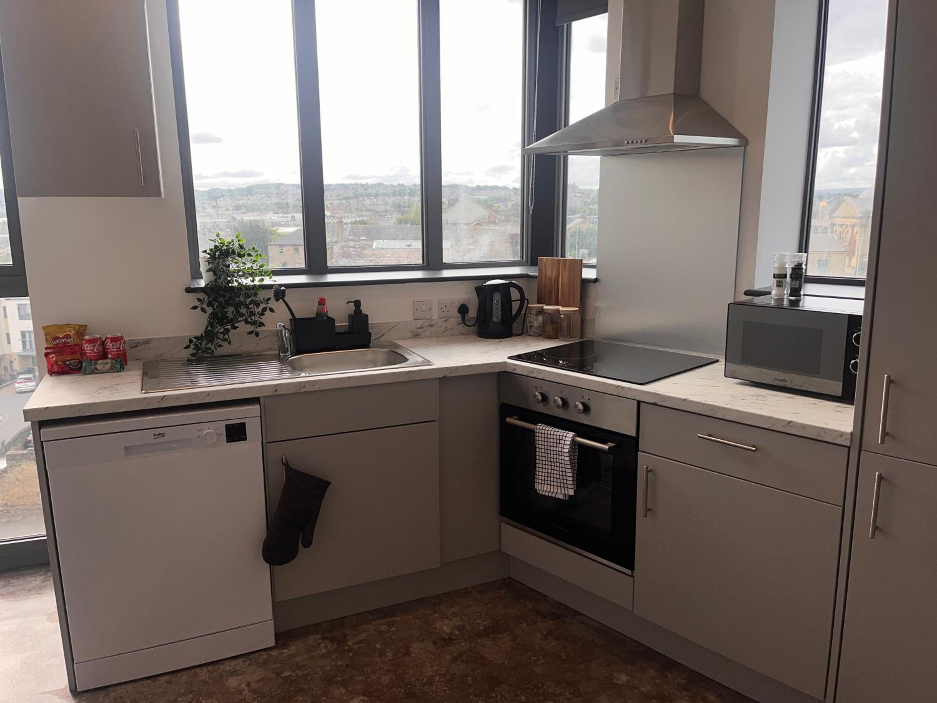 High Point 2 Bed Apartment view 3