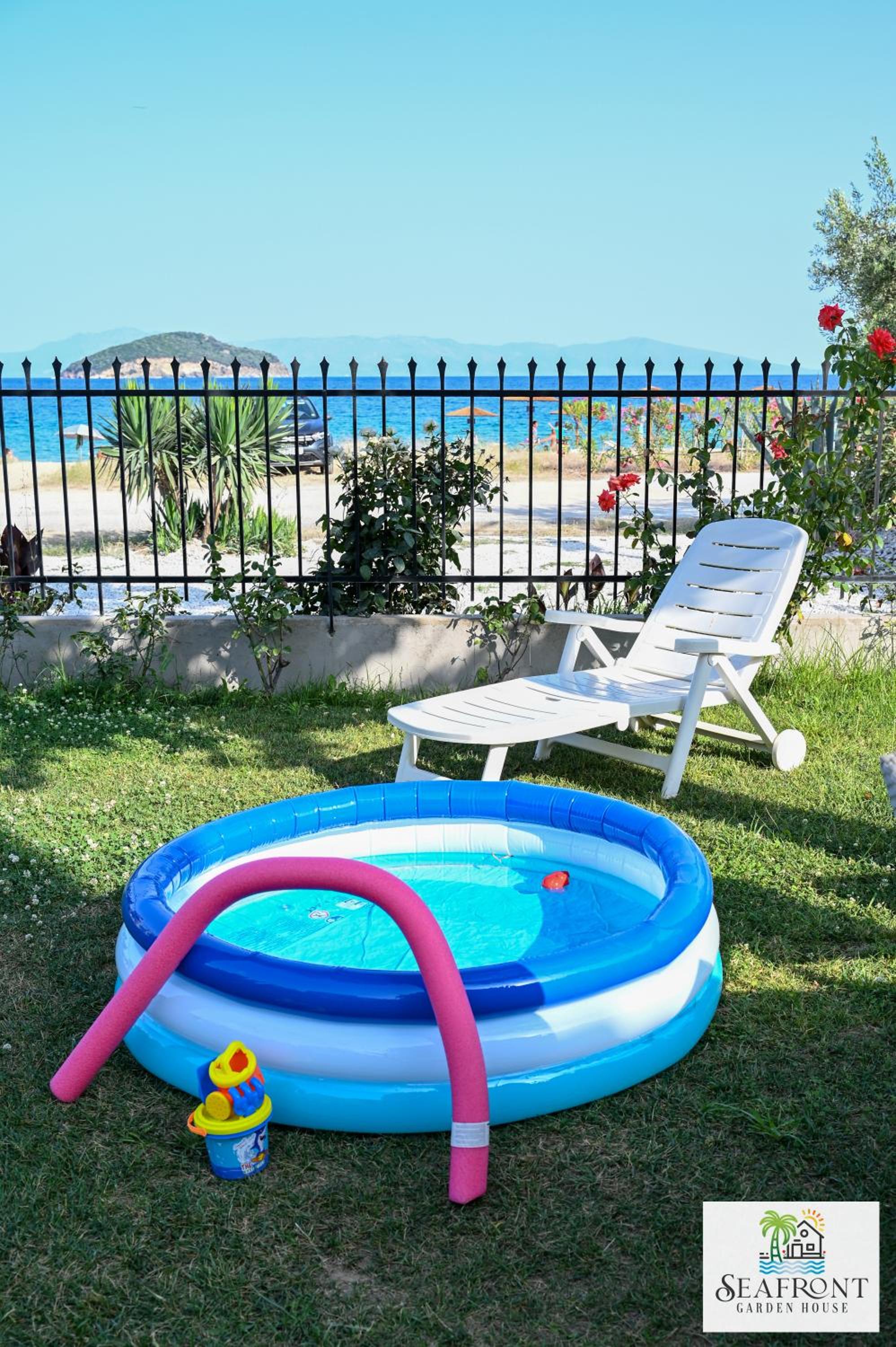 Villa SeafrontGardenHouse