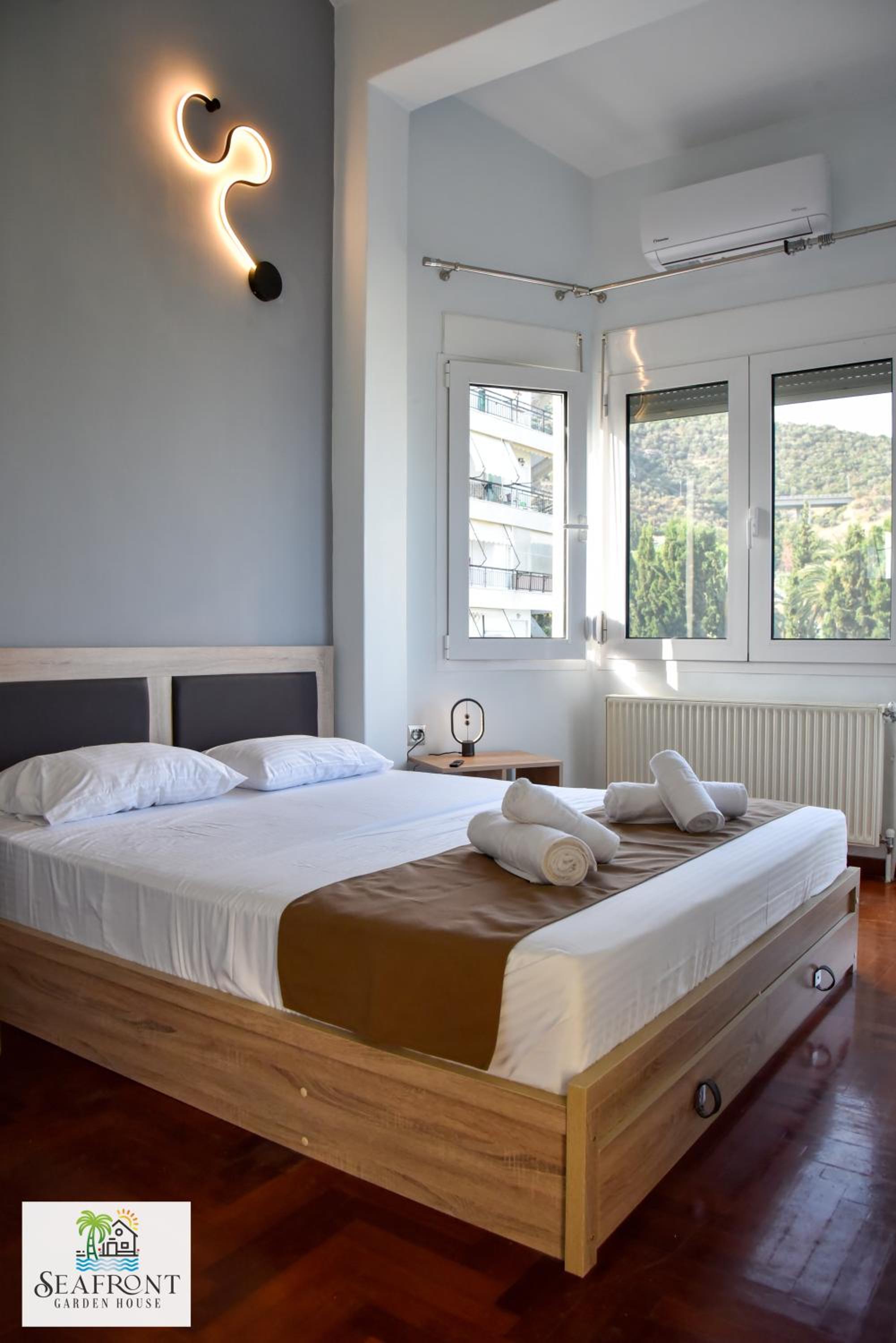 Villa SeafrontGardenHouse