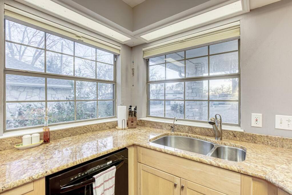 Lakeside Gem Sleeps 12 with Boat Dock and Lake Access - Property Image 18