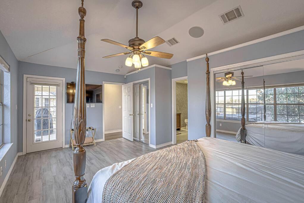 Lakeside Gem Sleeps 12 with Boat Dock and Lake Access - Property Image 25