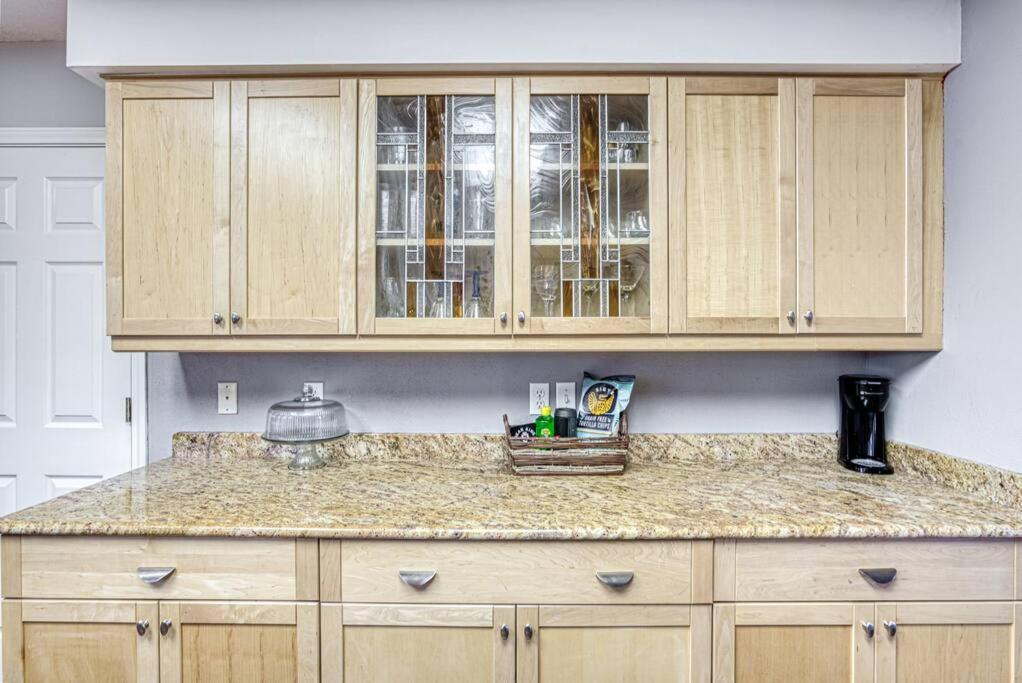 Lakeside Gem Sleeps 12 with Boat Dock and Lake Access - Property Image 36