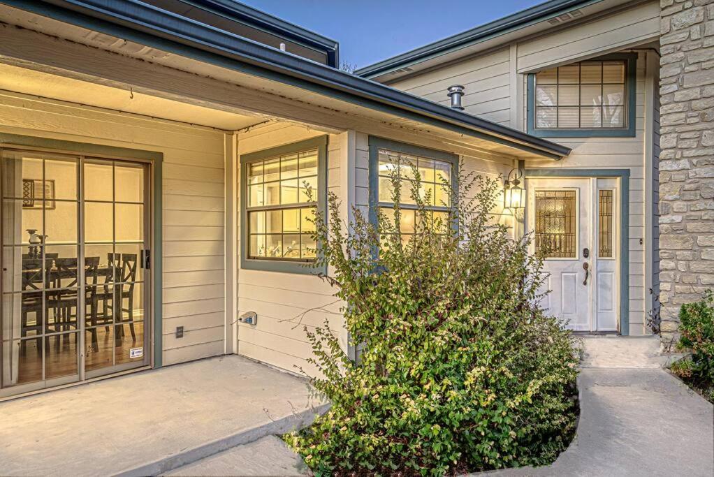 Lakeside Gem Sleeps 12 with Boat Dock and Lake Access - Property Image 42