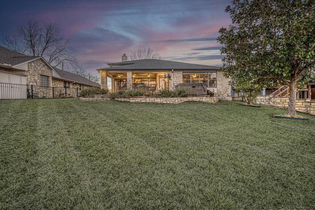 Lakeside Gem Sleeps 12 with Boat Dock and Lake Access - Property Image 12