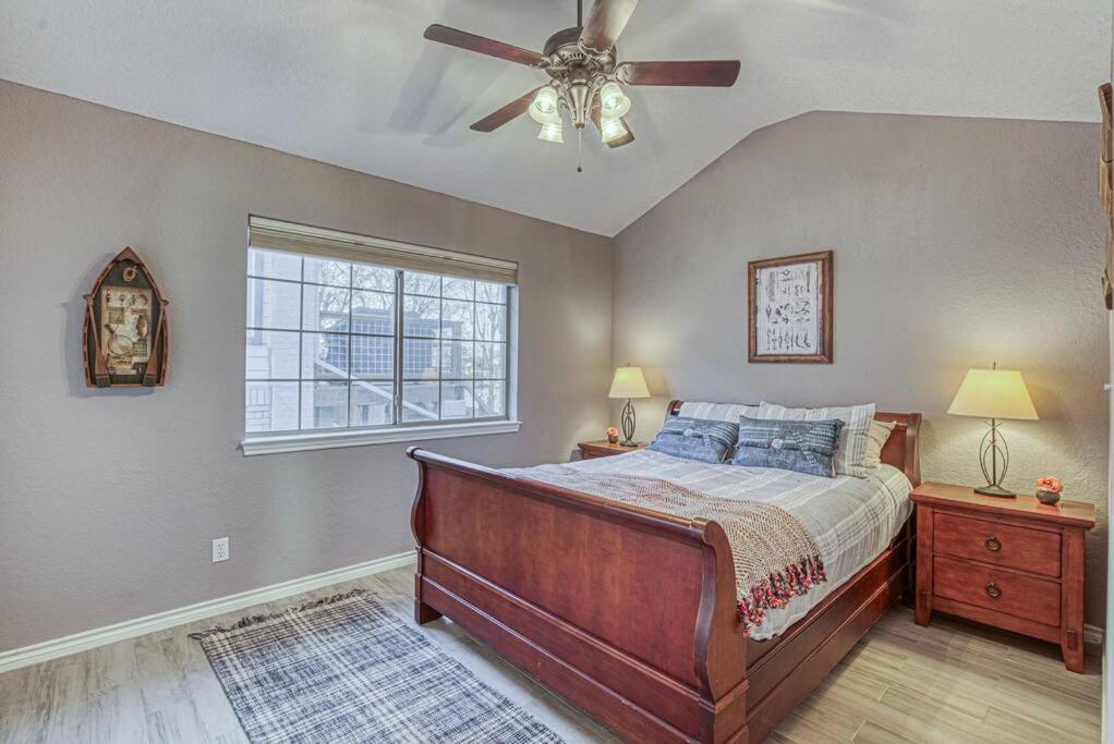 Lakeside Gem Sleeps 12 with Boat Dock and Lake Access - Property Image 14