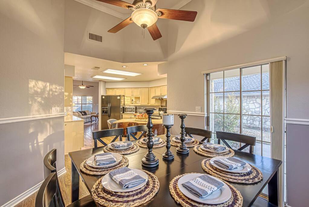 Lakeside Gem Sleeps 12 with Boat Dock and Lake Access - Property Image 20