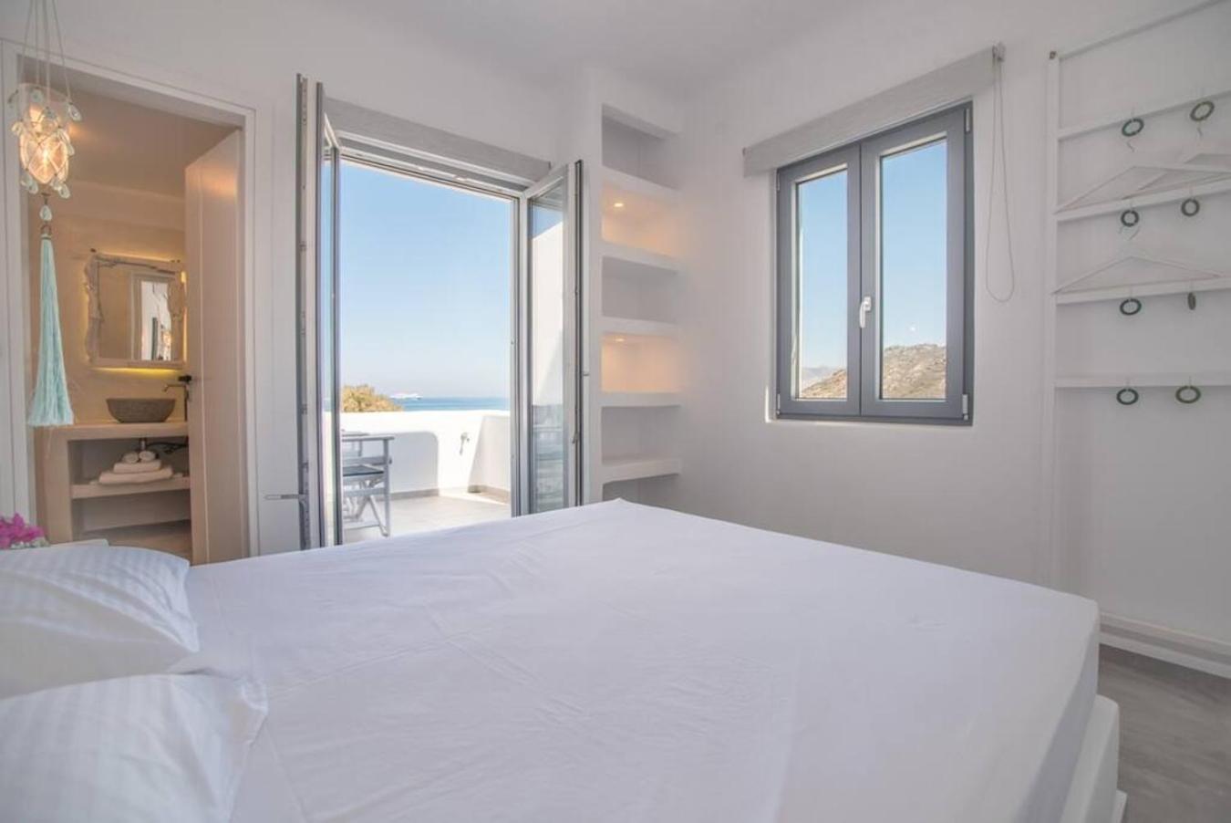 Villa Sole, Pool, Jacuzzi, Seaview photo 2