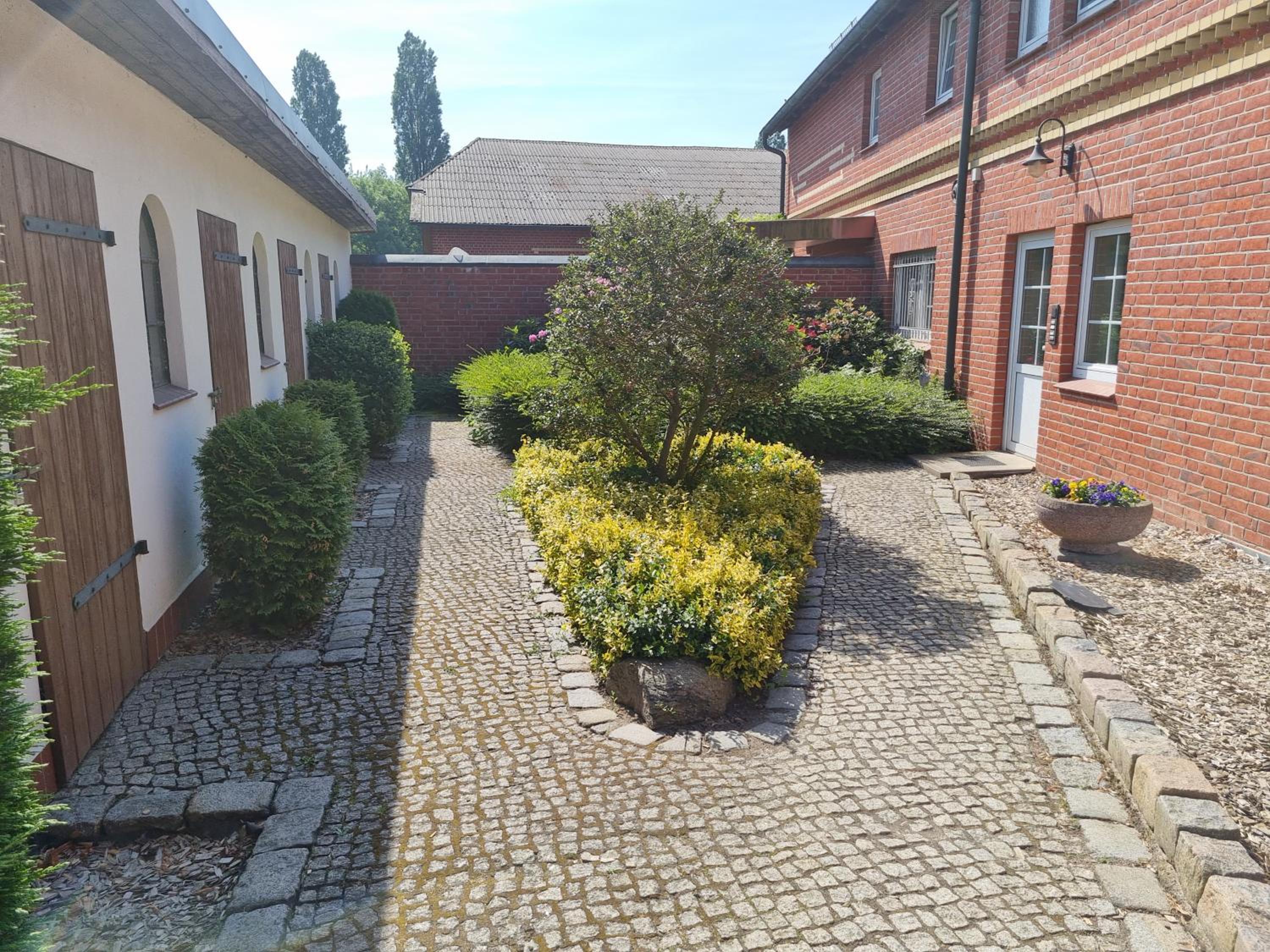 Photo 27