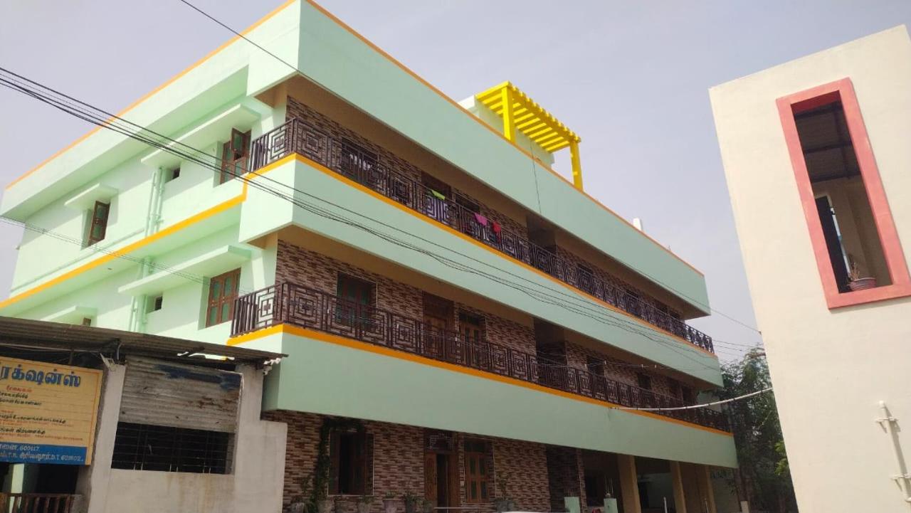 Kirushi Apartments