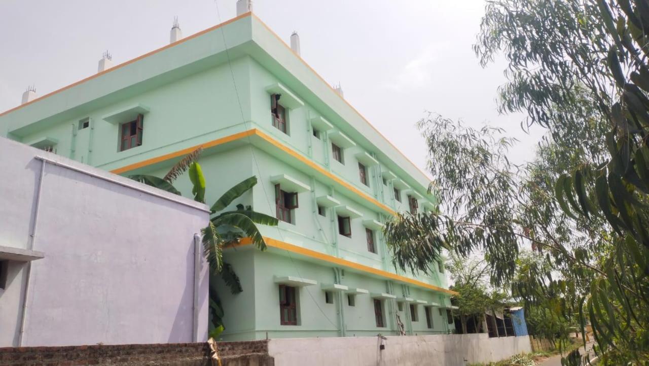 Kirushi Apartments