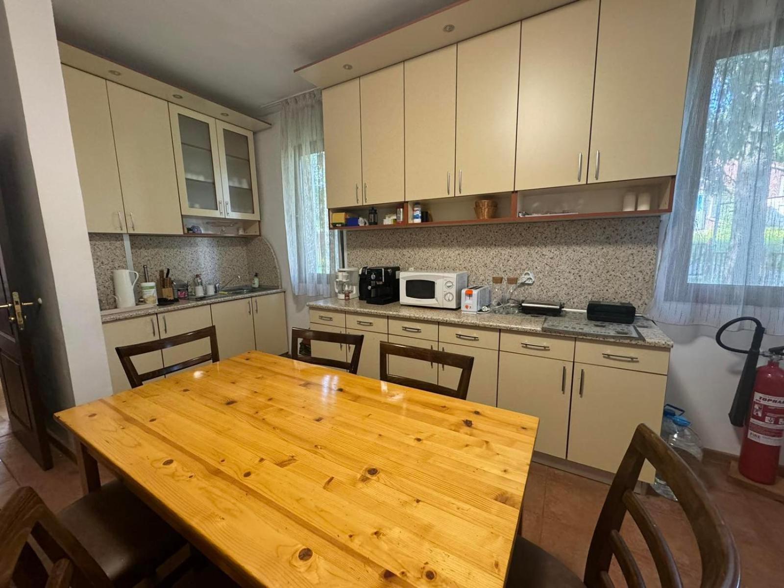 Villa Rila Borovets with Hot Pool, Jacuzzi & Sauna by BookVillaBG