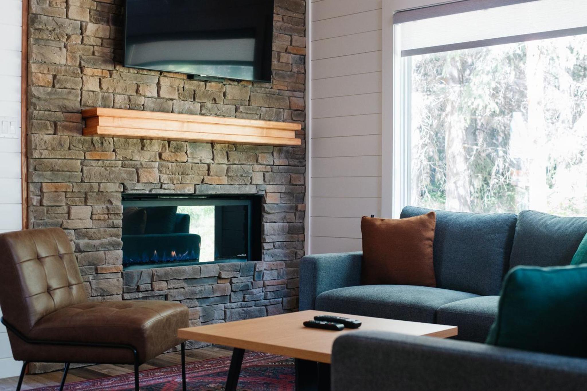 Overlander Mountain Lodge view 2