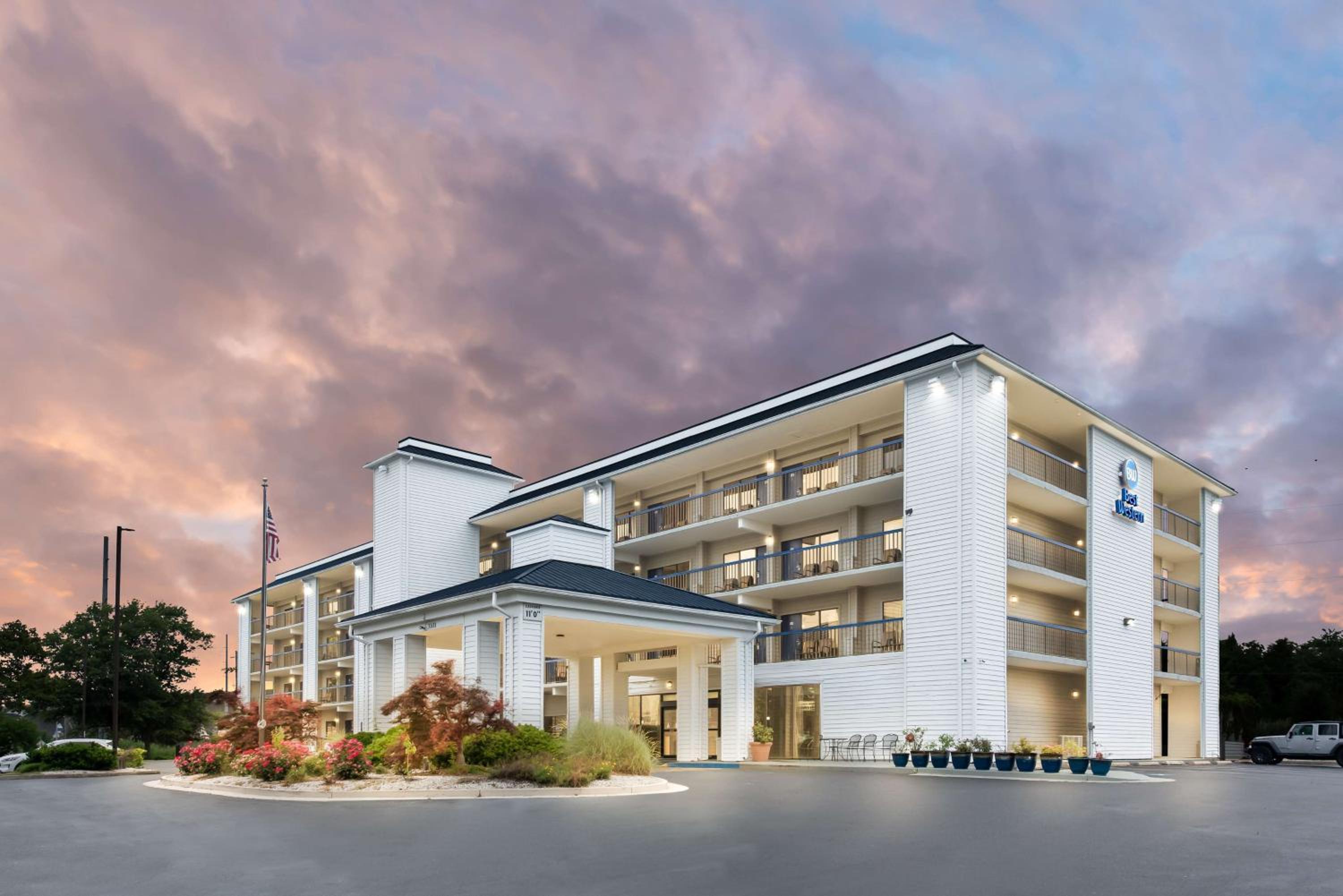 Easton Vacations - Best Western Kent Narrows Inn - Property Image 1