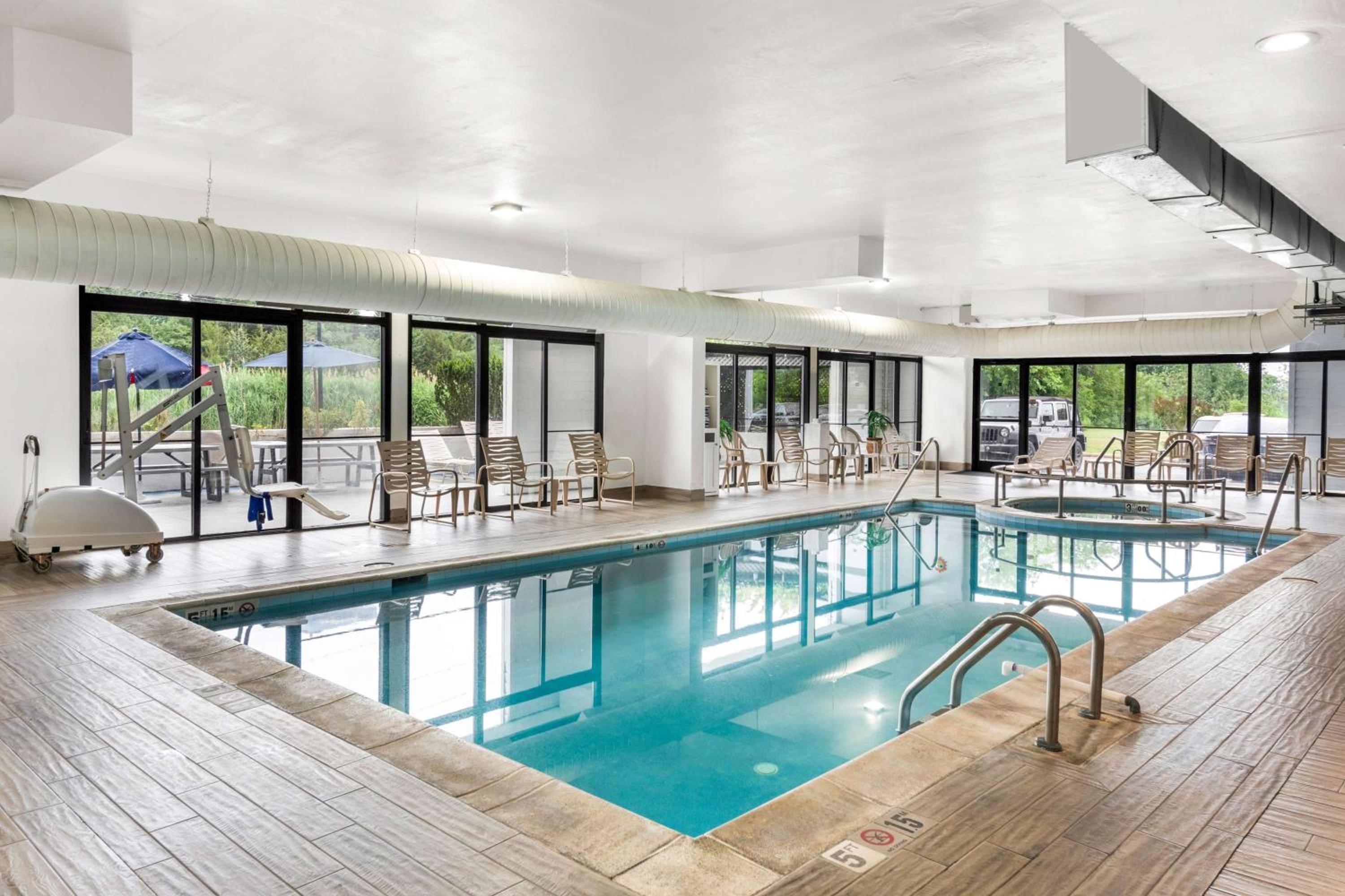 Easton Vacations - Best Western Kent Narrows Inn - Property Image 3