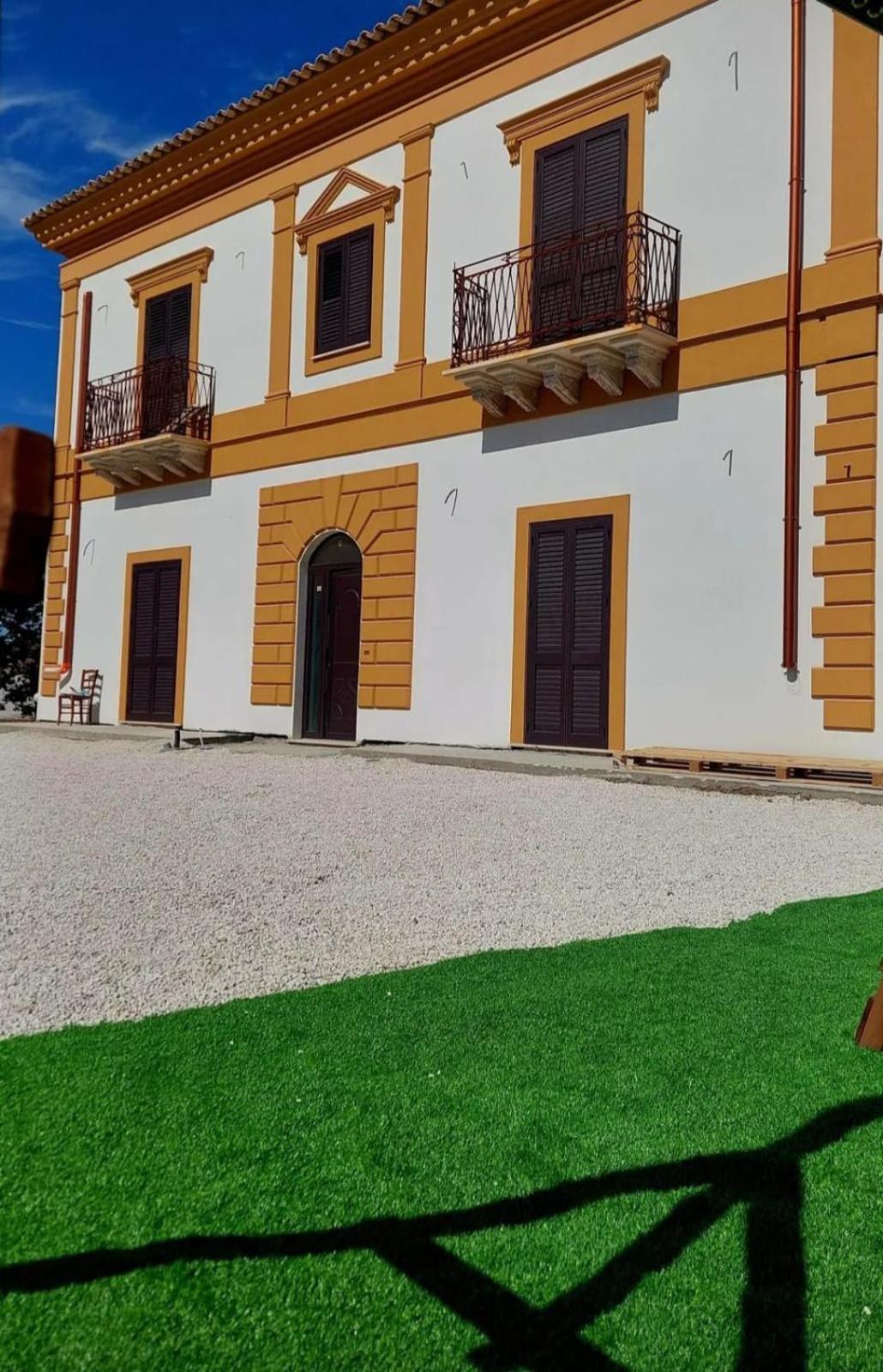 Casa Torre Chimera