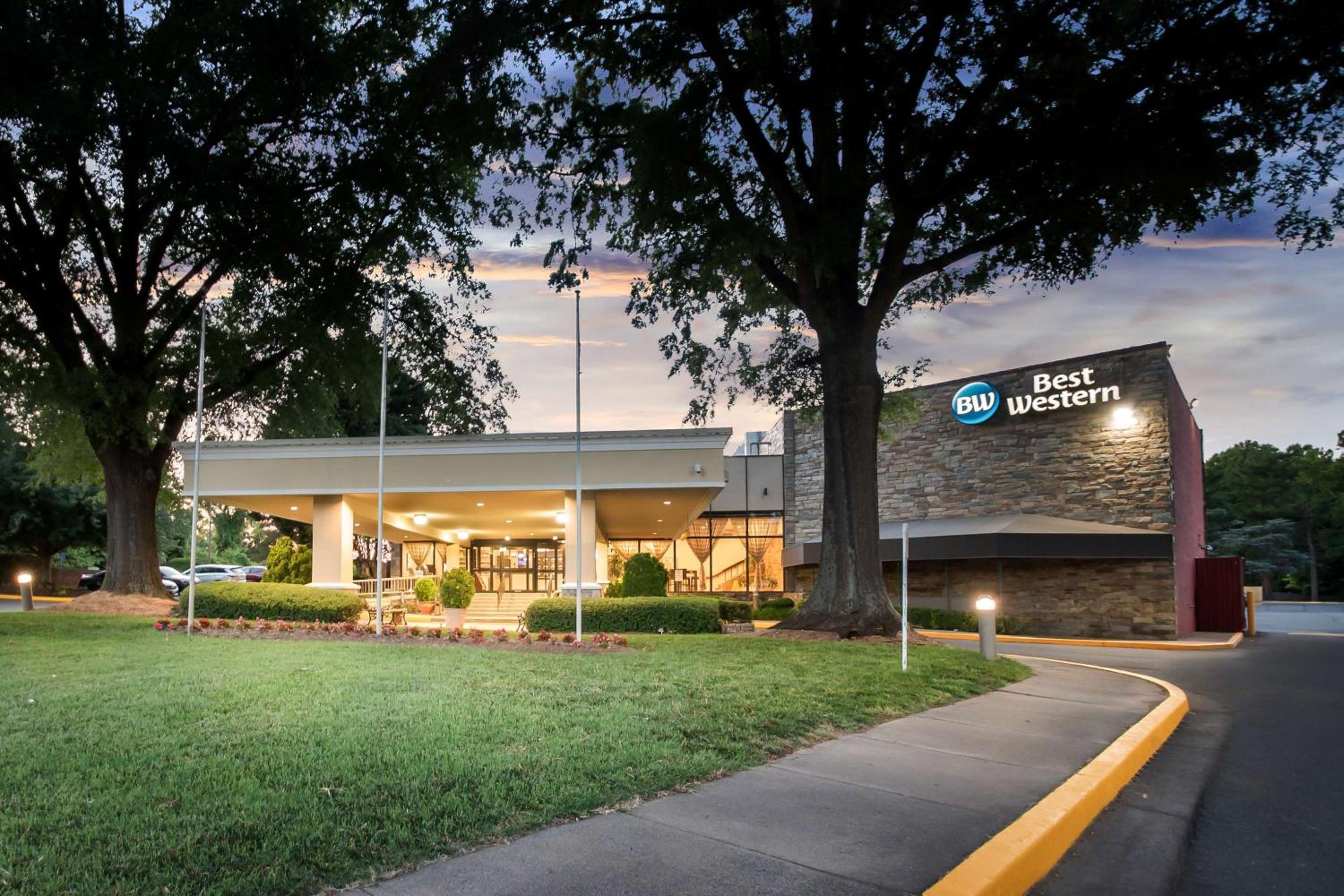 Best Western Fairfax City - Property Image 11