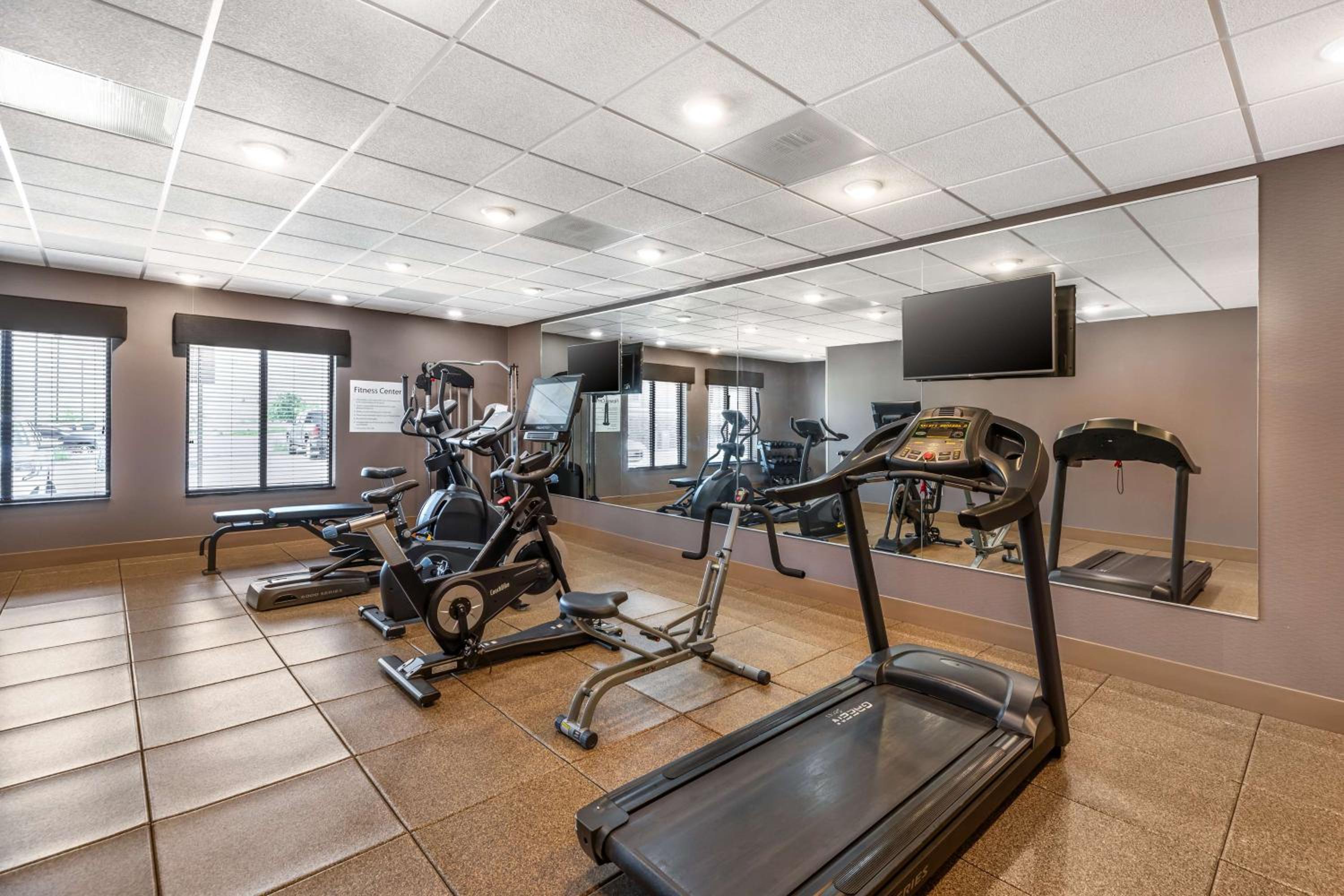 Casper Vacations - Best Western PLUS Casper Inn  Suites - Property Image 9